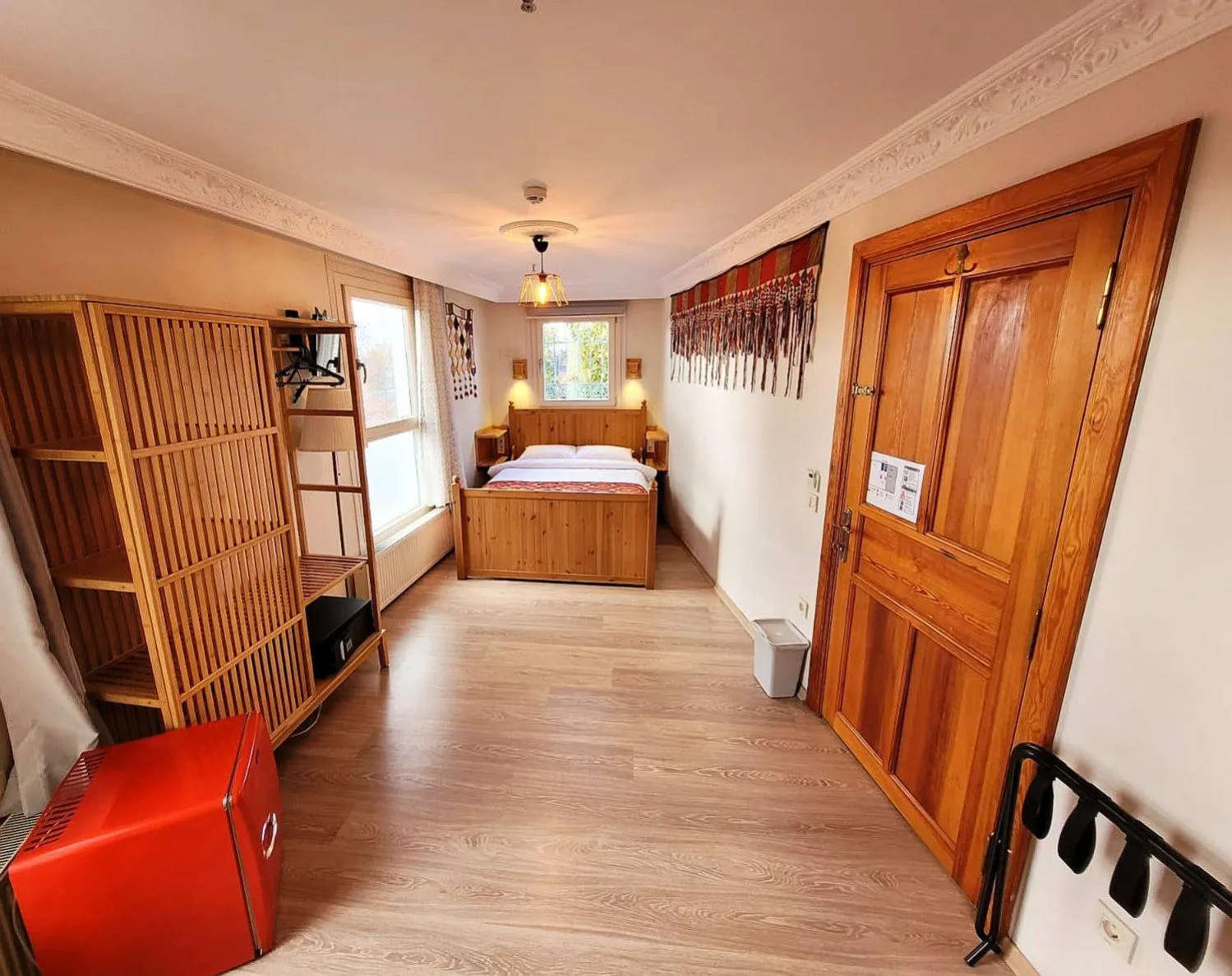 Double Room with Private Bathroom in Masif House