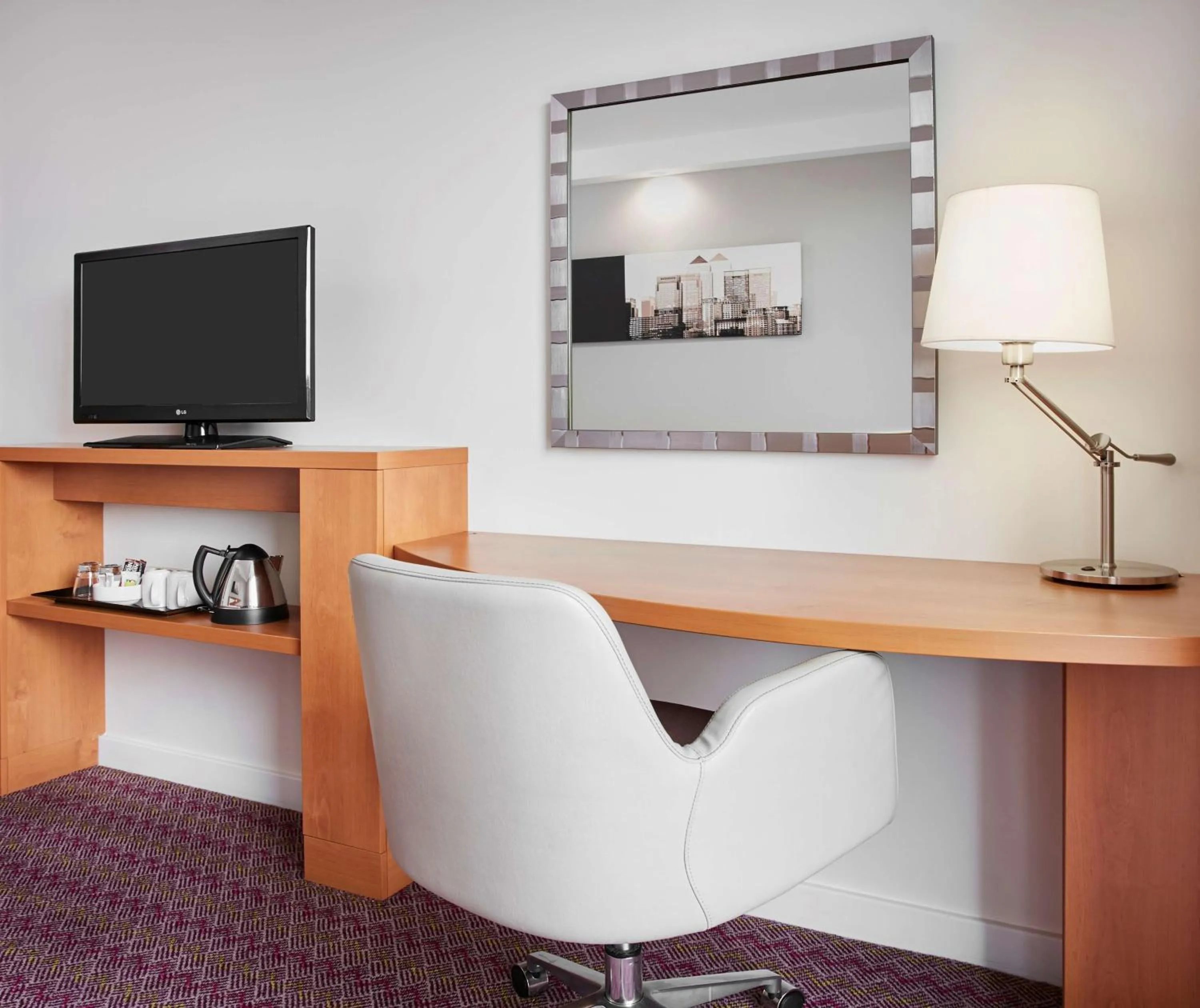 Queen Room in Hampton by Hilton London Waterloo