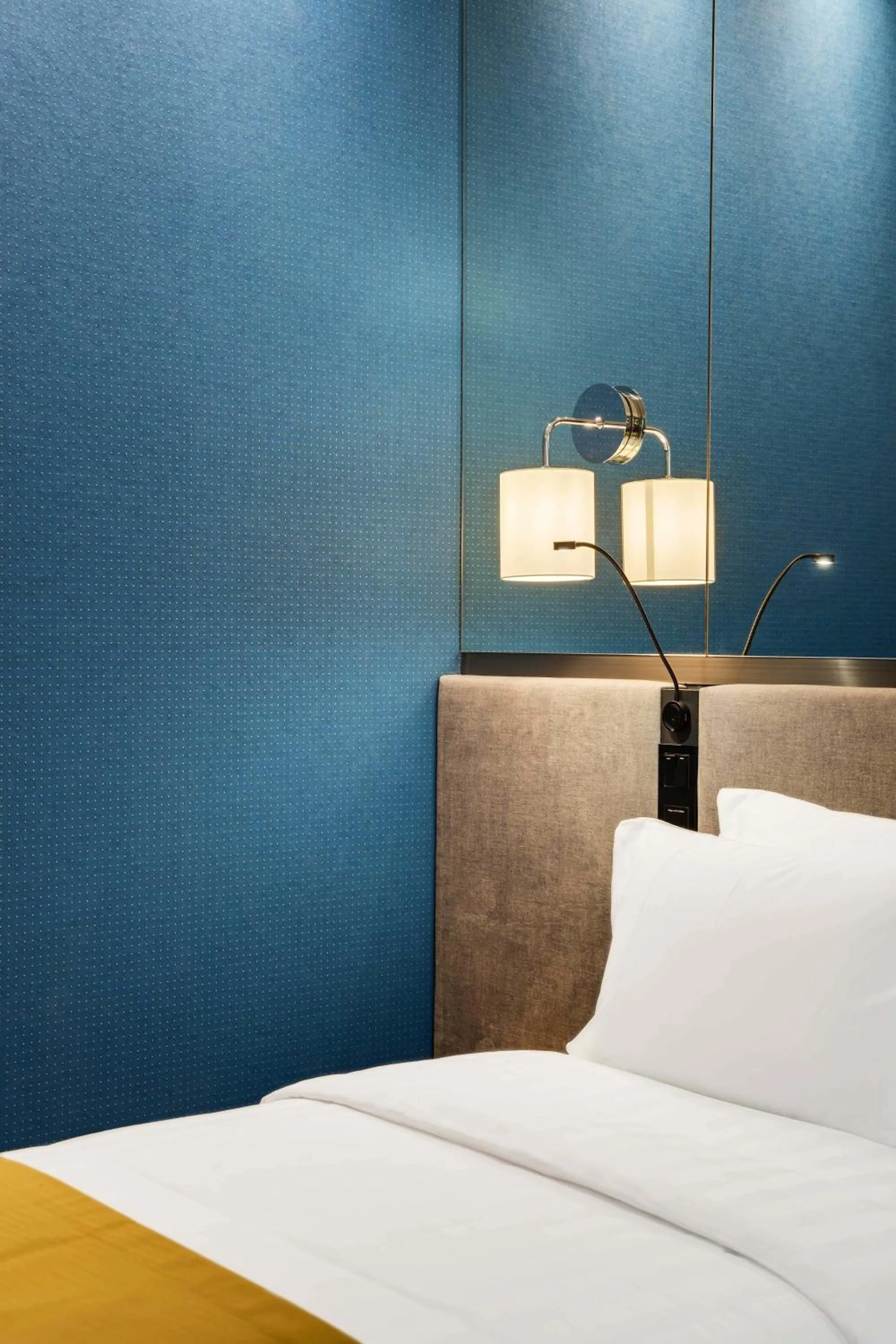 Standard King Room in Glarros OldTown