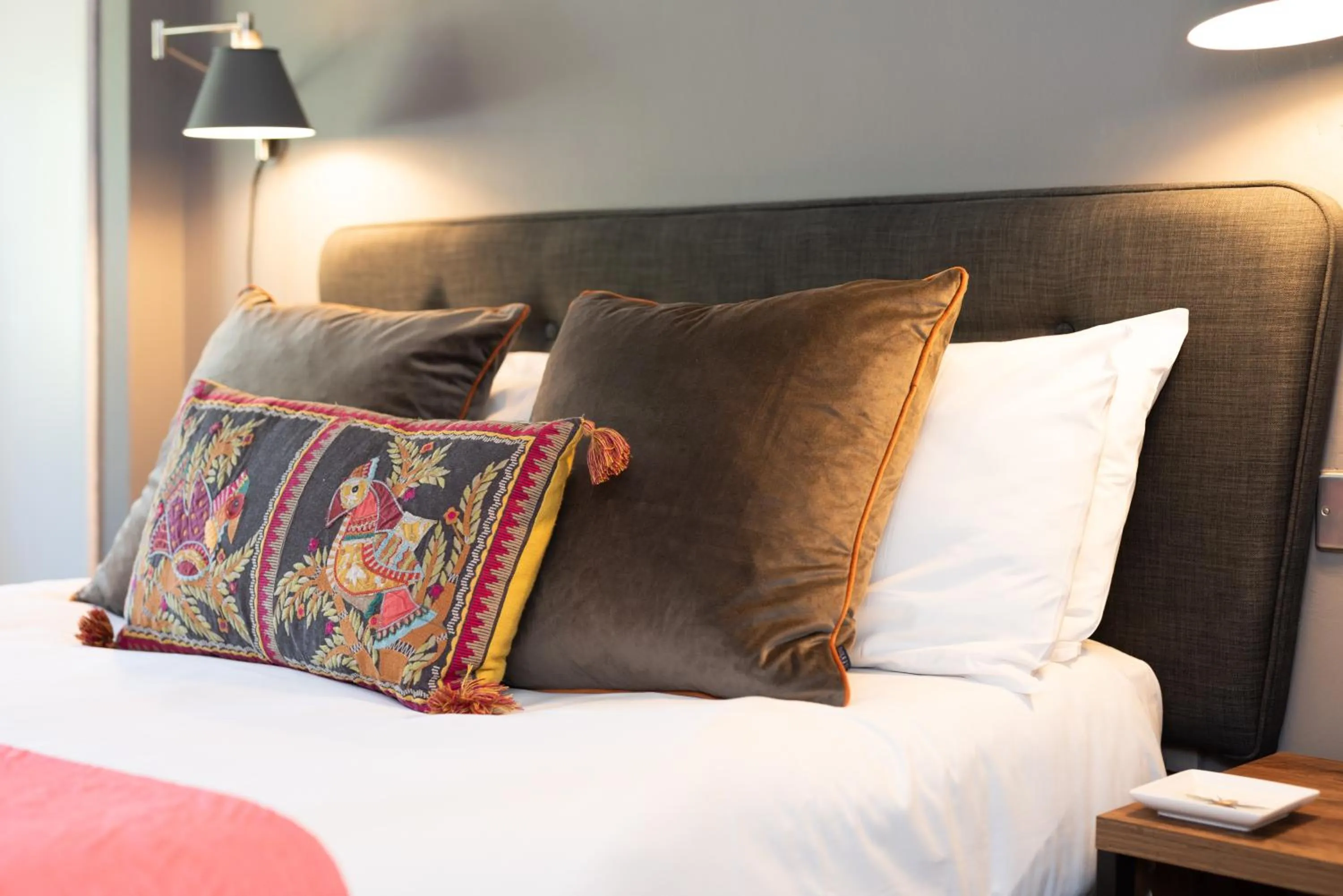 Small Double Room in Jersey Arms Hotel Bicester