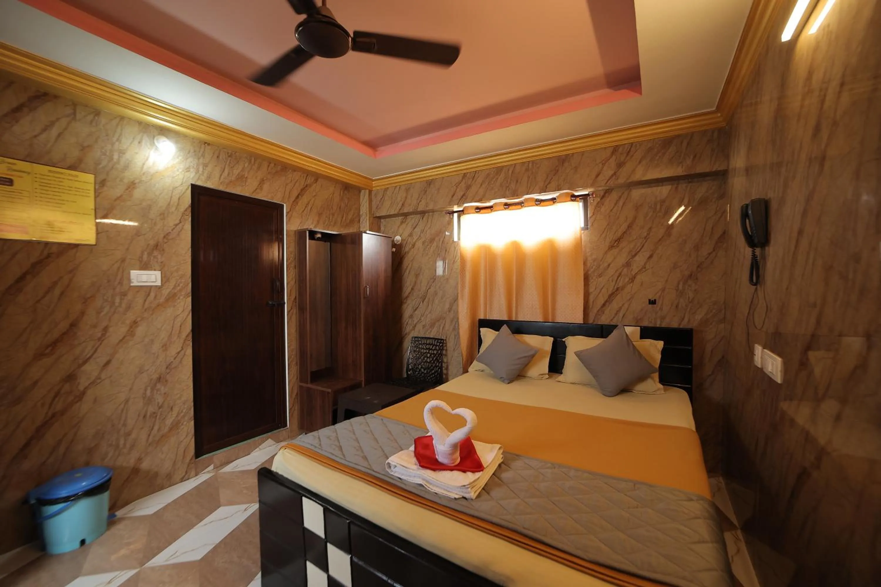 Deluxe Double Room in French Breeze Residency