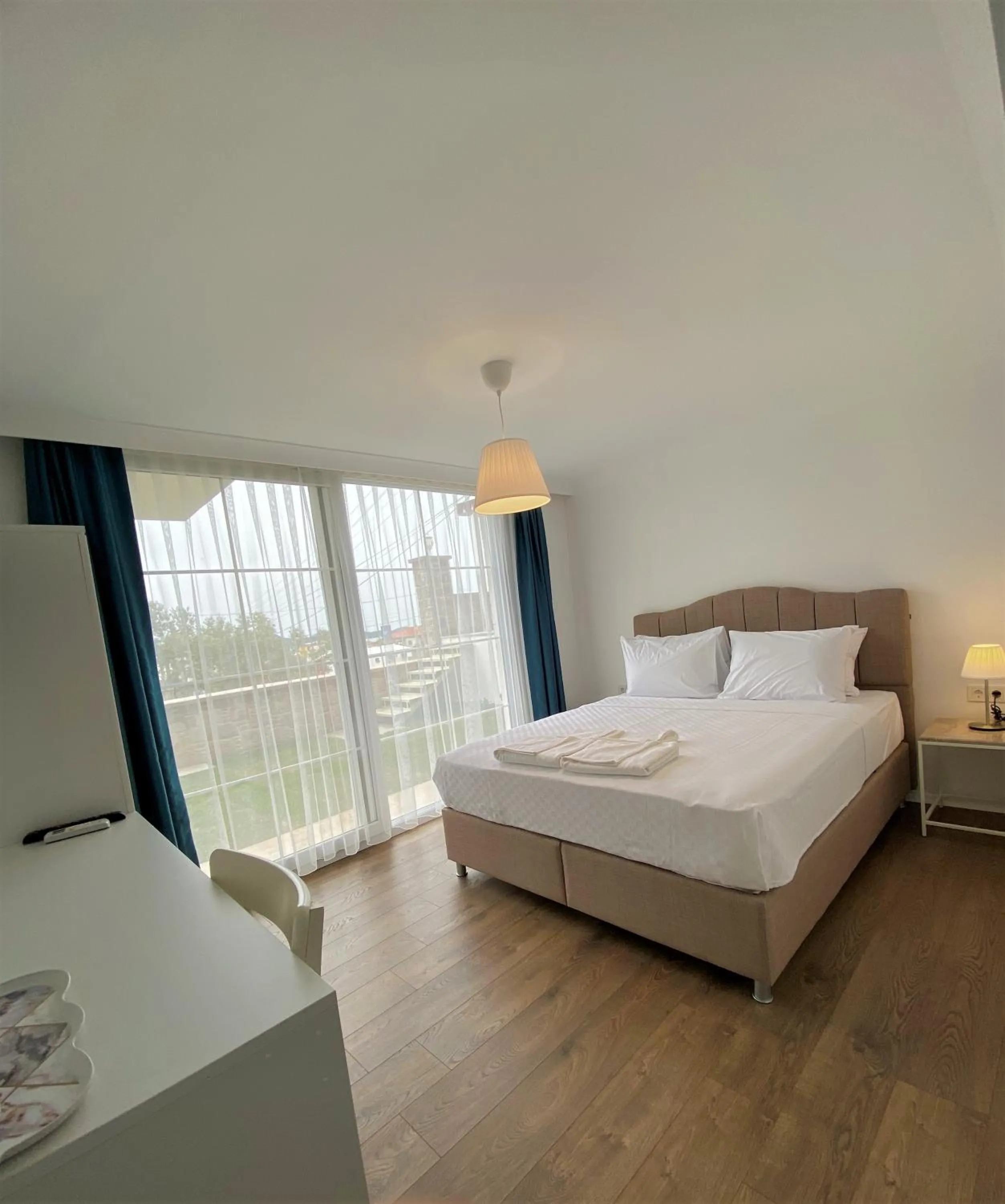 Double Room with Garden View in Cunda Kordon Otel