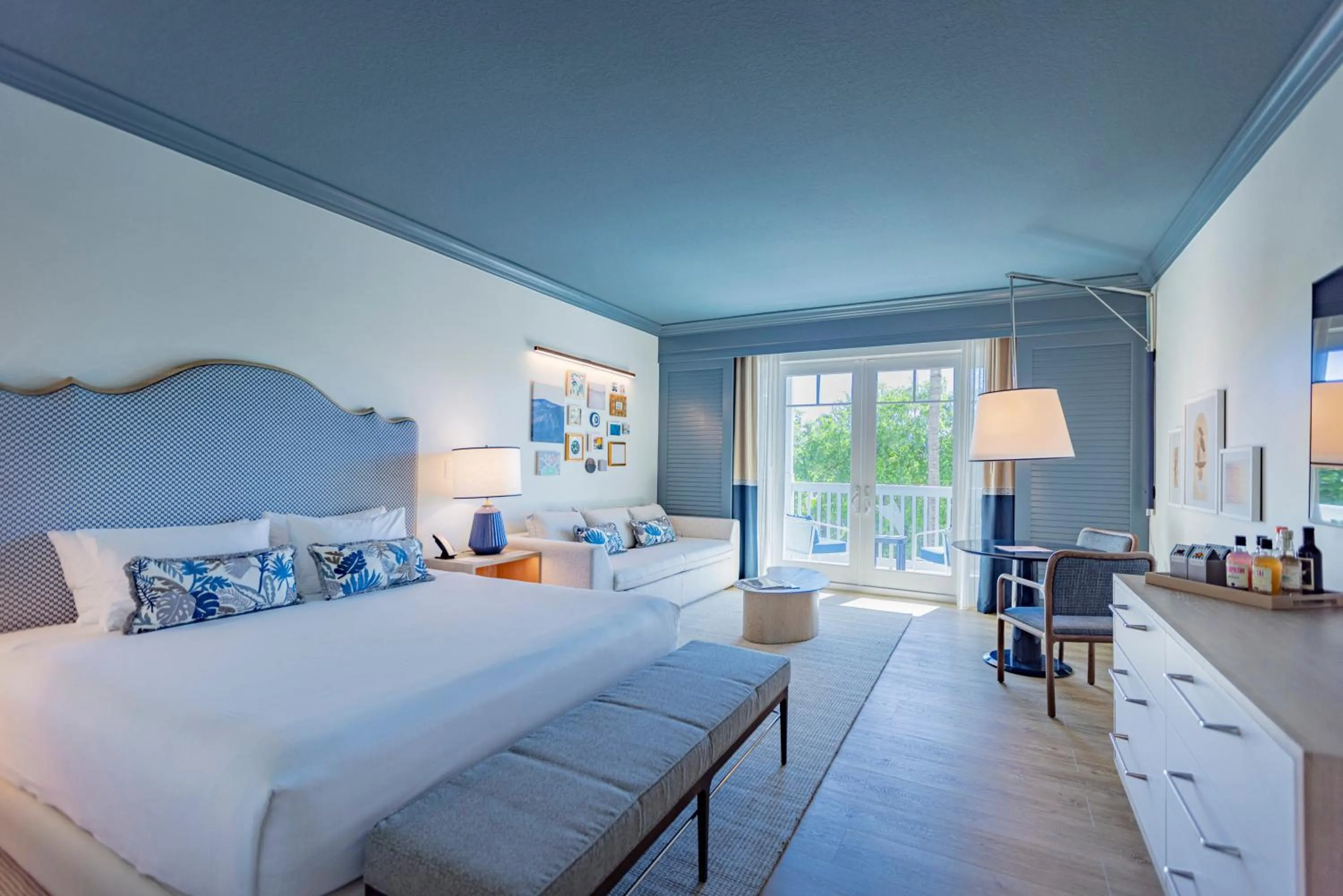 King Room with Pool View in The Seagate Hotel, Golf & Beach Club, Autograph Collection