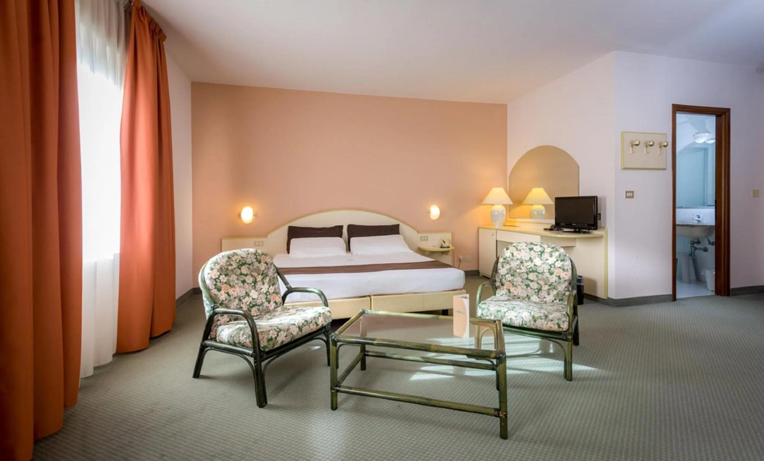 Triple Room in Hotel Des Alpes