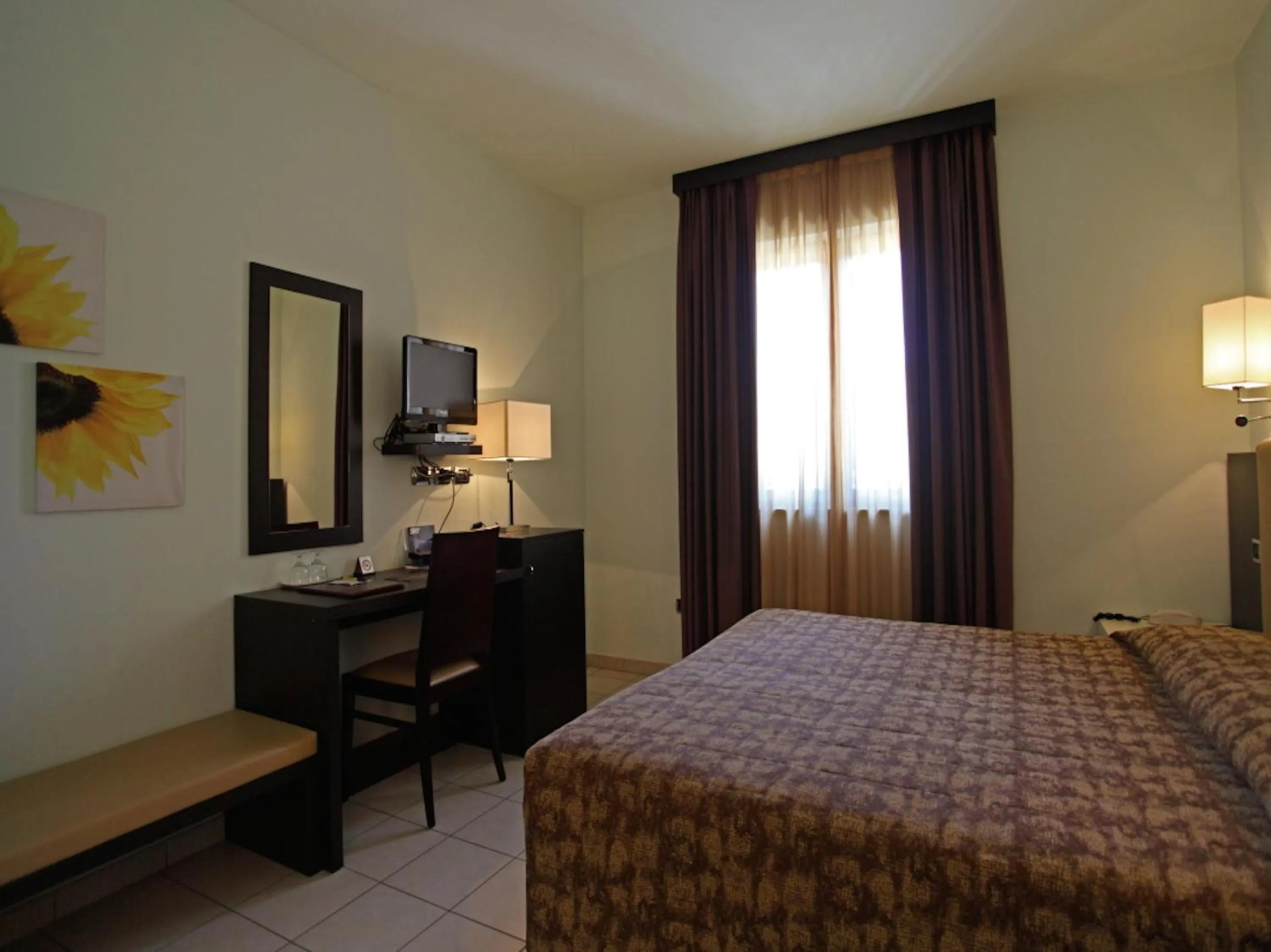 Junior Suite in Euro Hotel