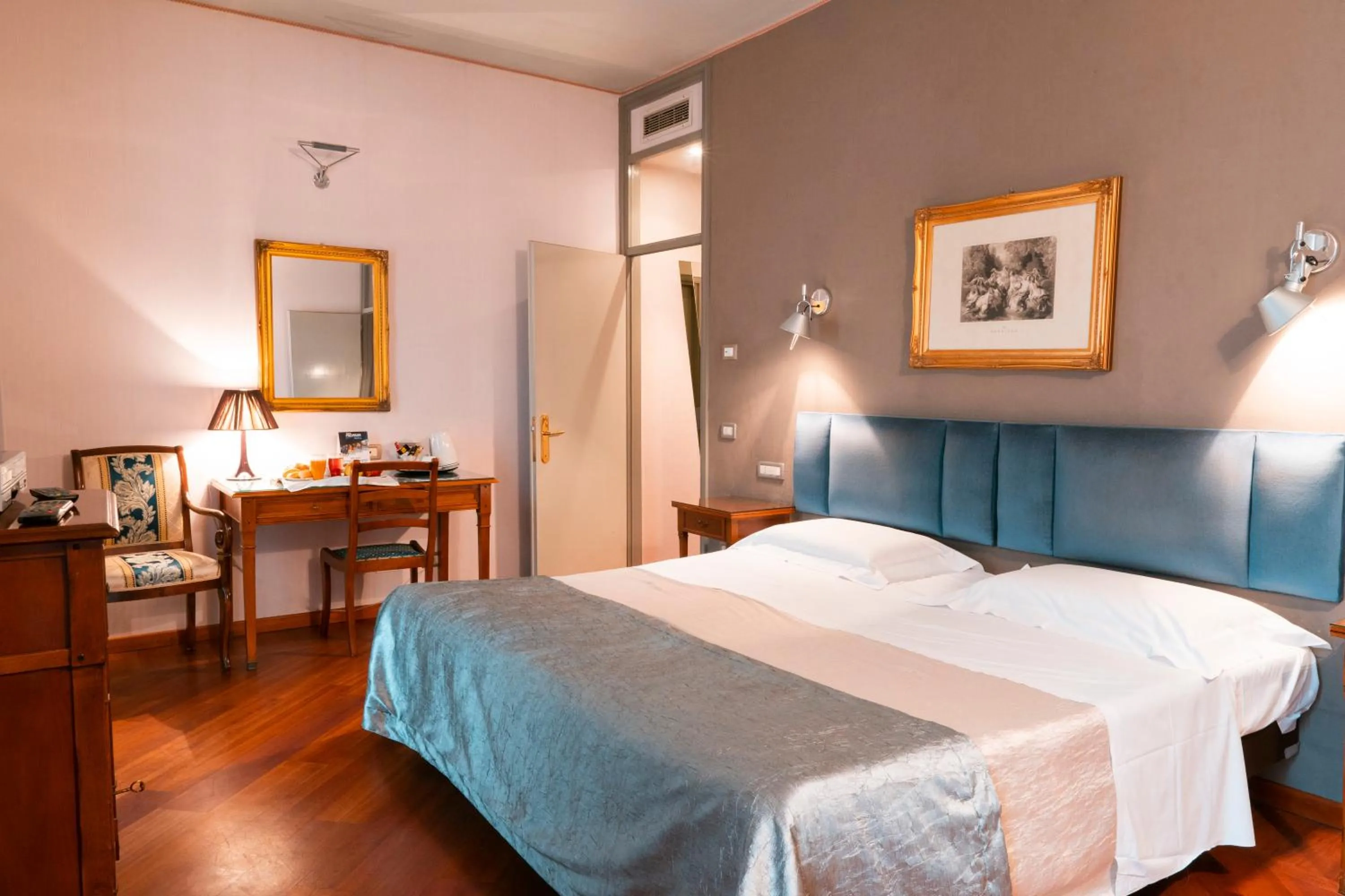 Superior Double or Twin Room with Garden View in Hotel Terme Salvarola