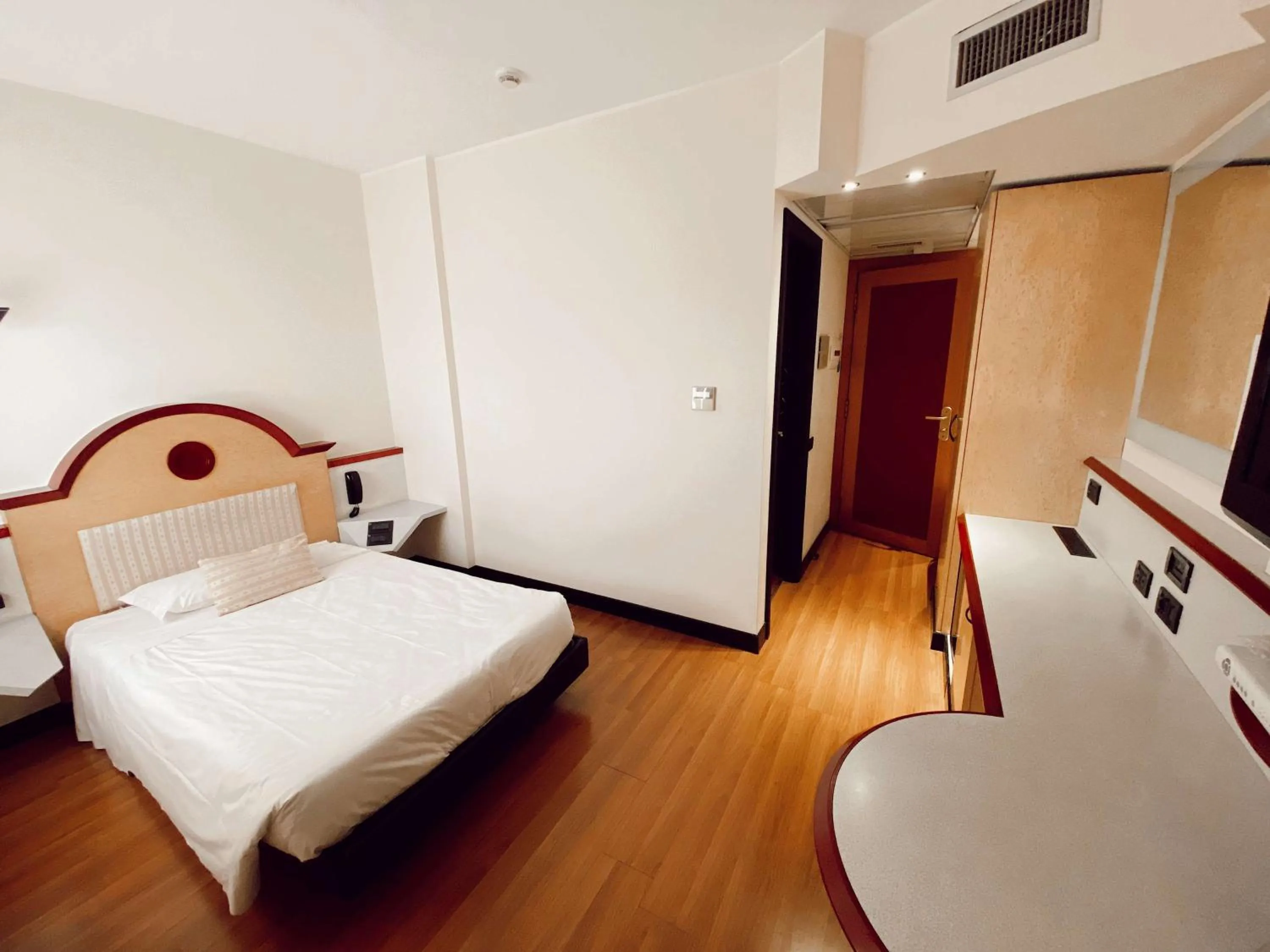 Superior Single Room - single occupancy in Best Western Hotel Solaf
