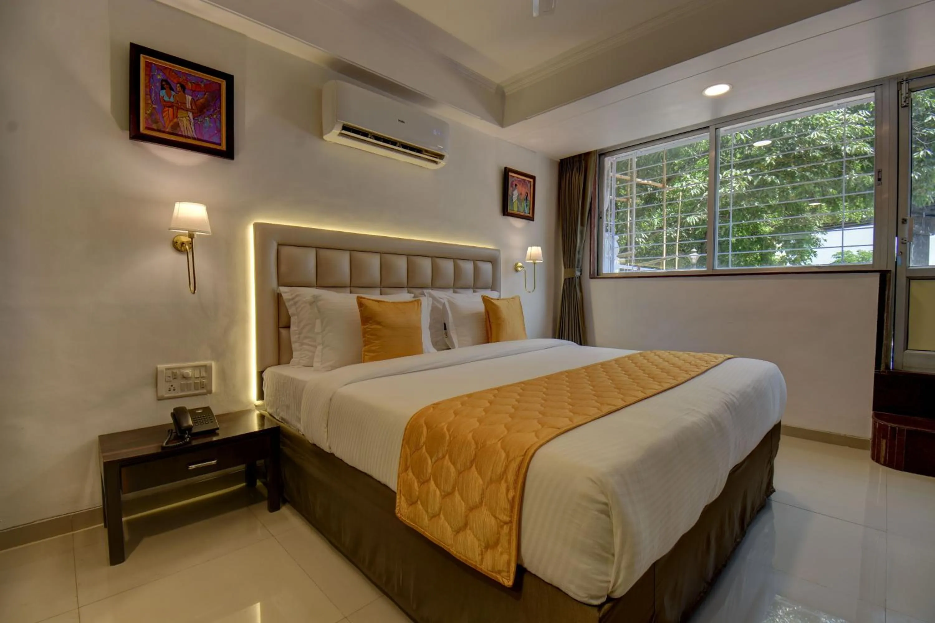 Superior Double Room in Elite Hotel