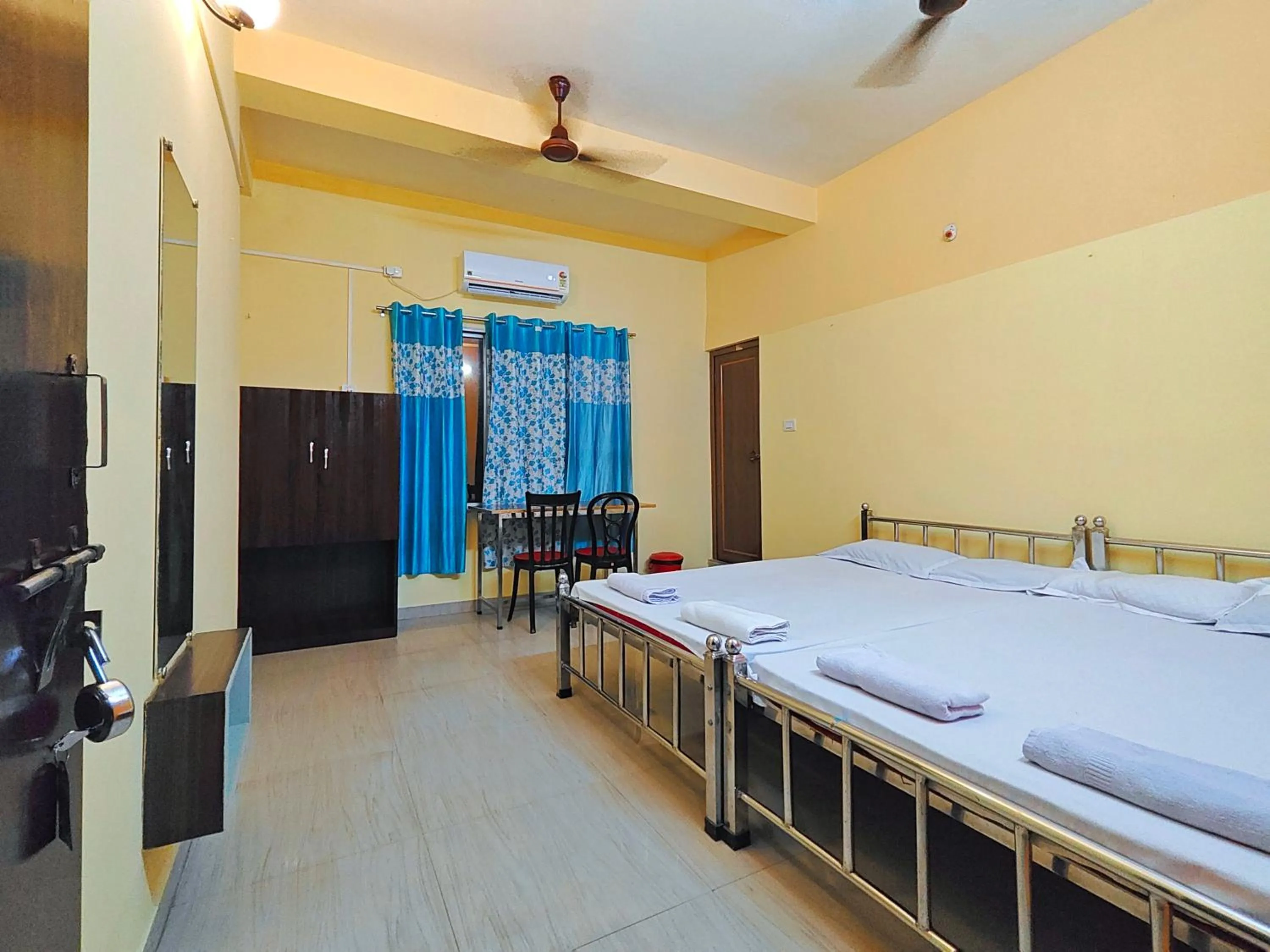 Comfort Quadruple Room in Ushashee Amidst Nature