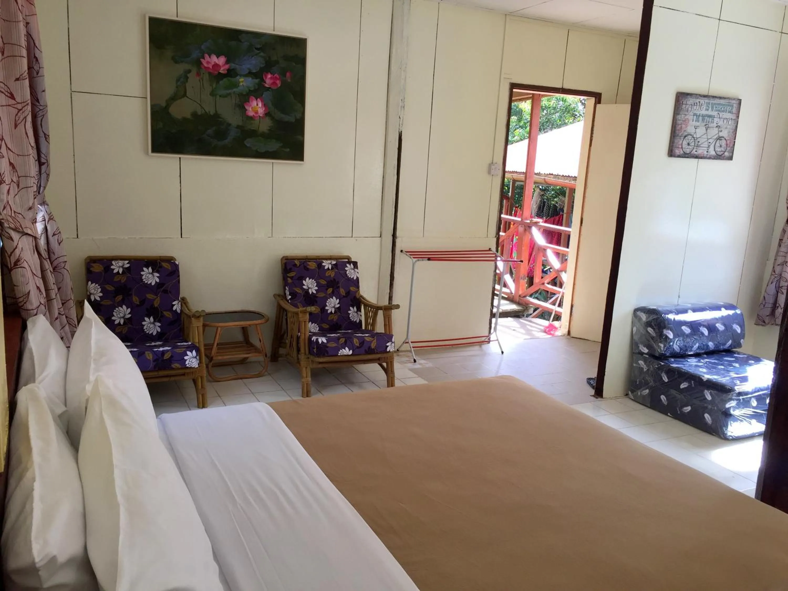  Deluxe Double Room with Garden View in Mile 36 Lodge