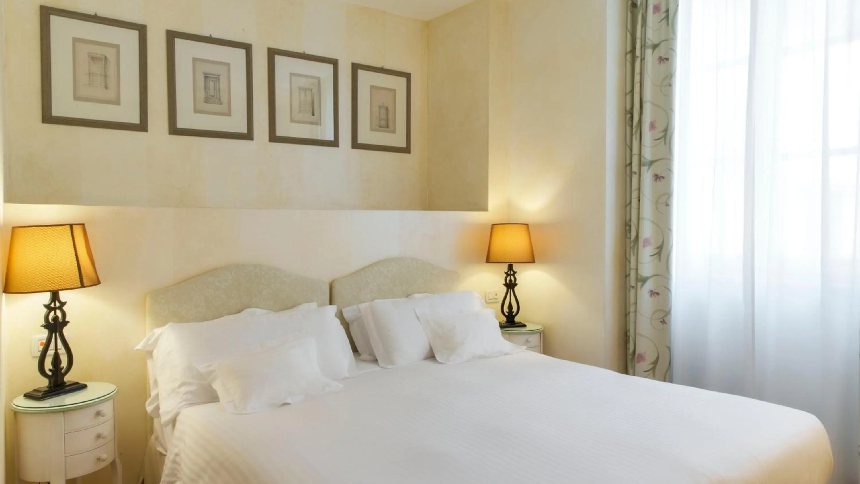 Double Room in Hotel Rivalago