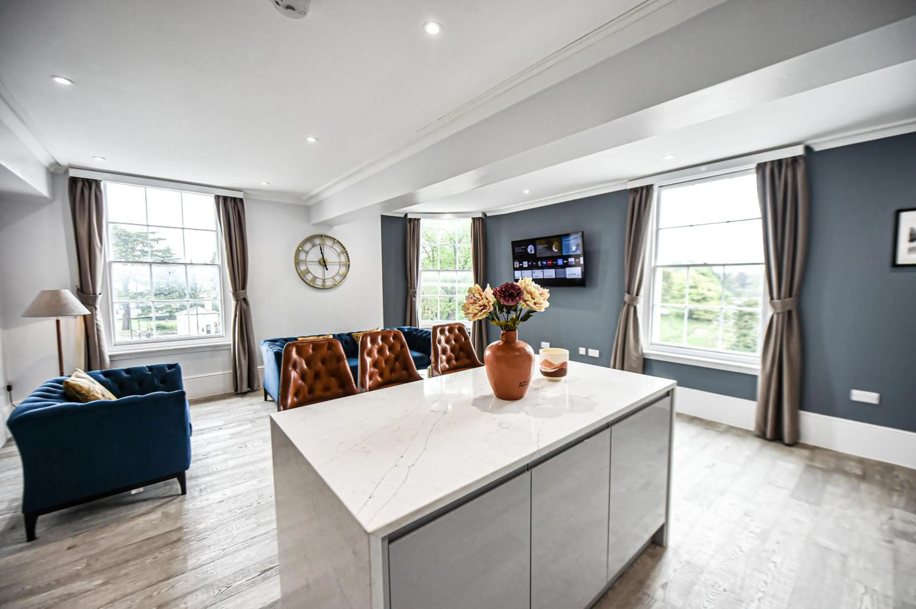 Apartment with Garden View in Victoria Colonnade Aparthotel