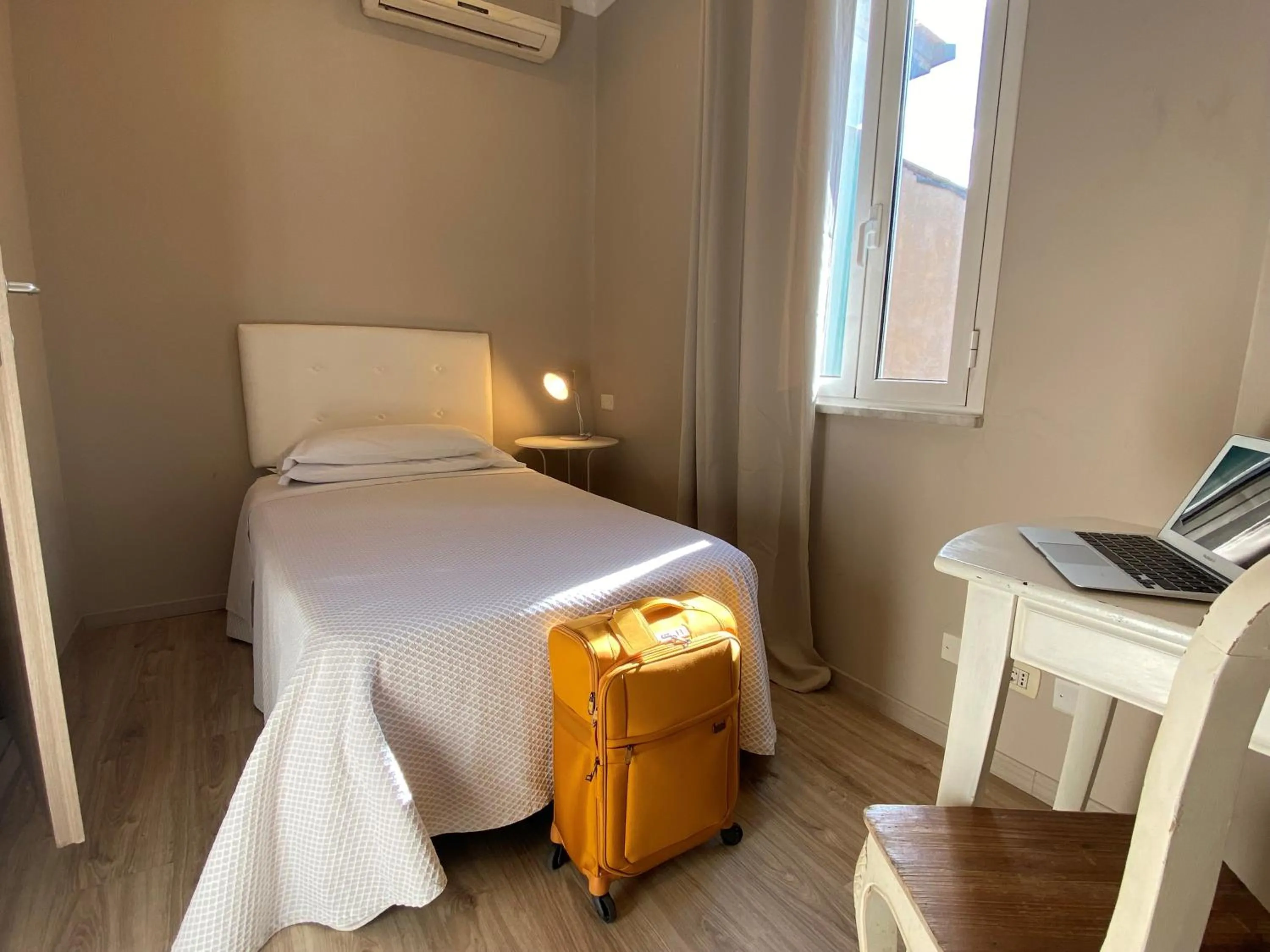 Single Room in Orto Di Roma