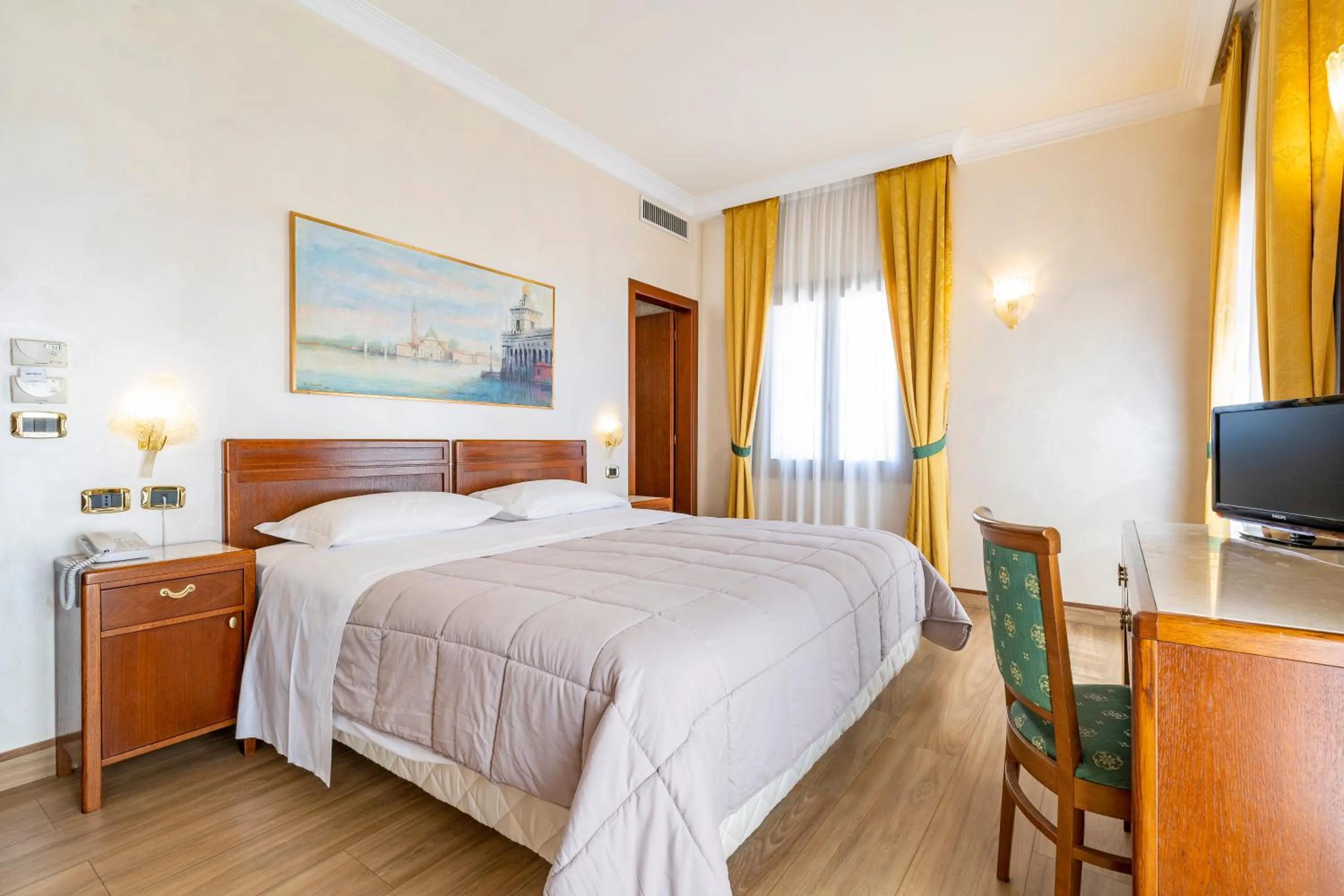 Double or Twin Room in Hotel Panorama