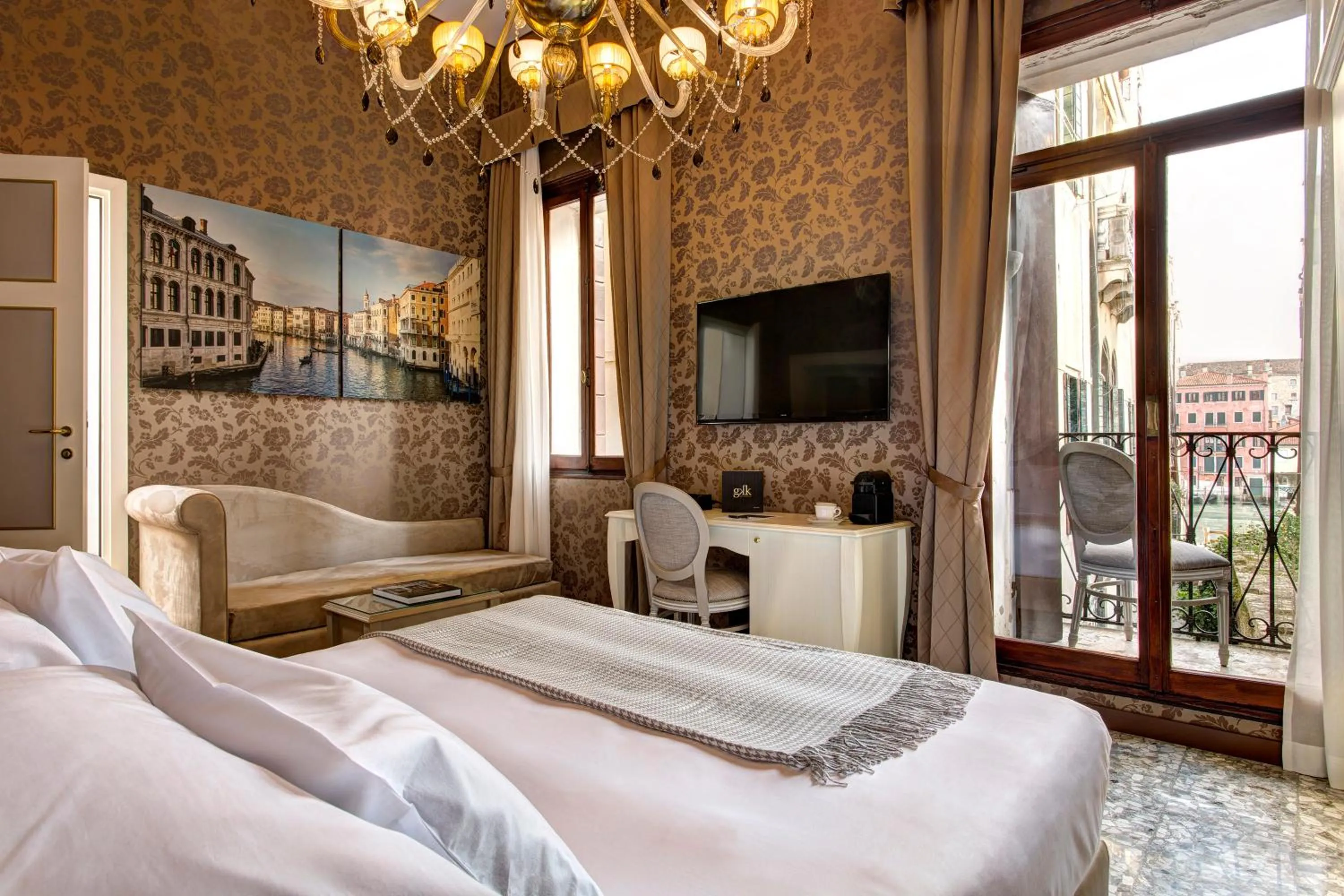 Deluxe Double Room in GKK Exclusive Private suite Venezia