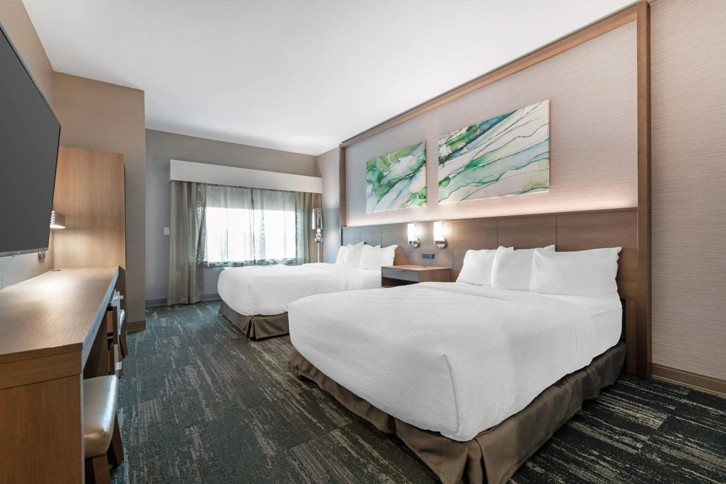 Queen Room with Two Queen Beds and Communication Assitance in Best Western Plus Grand Rapids MN