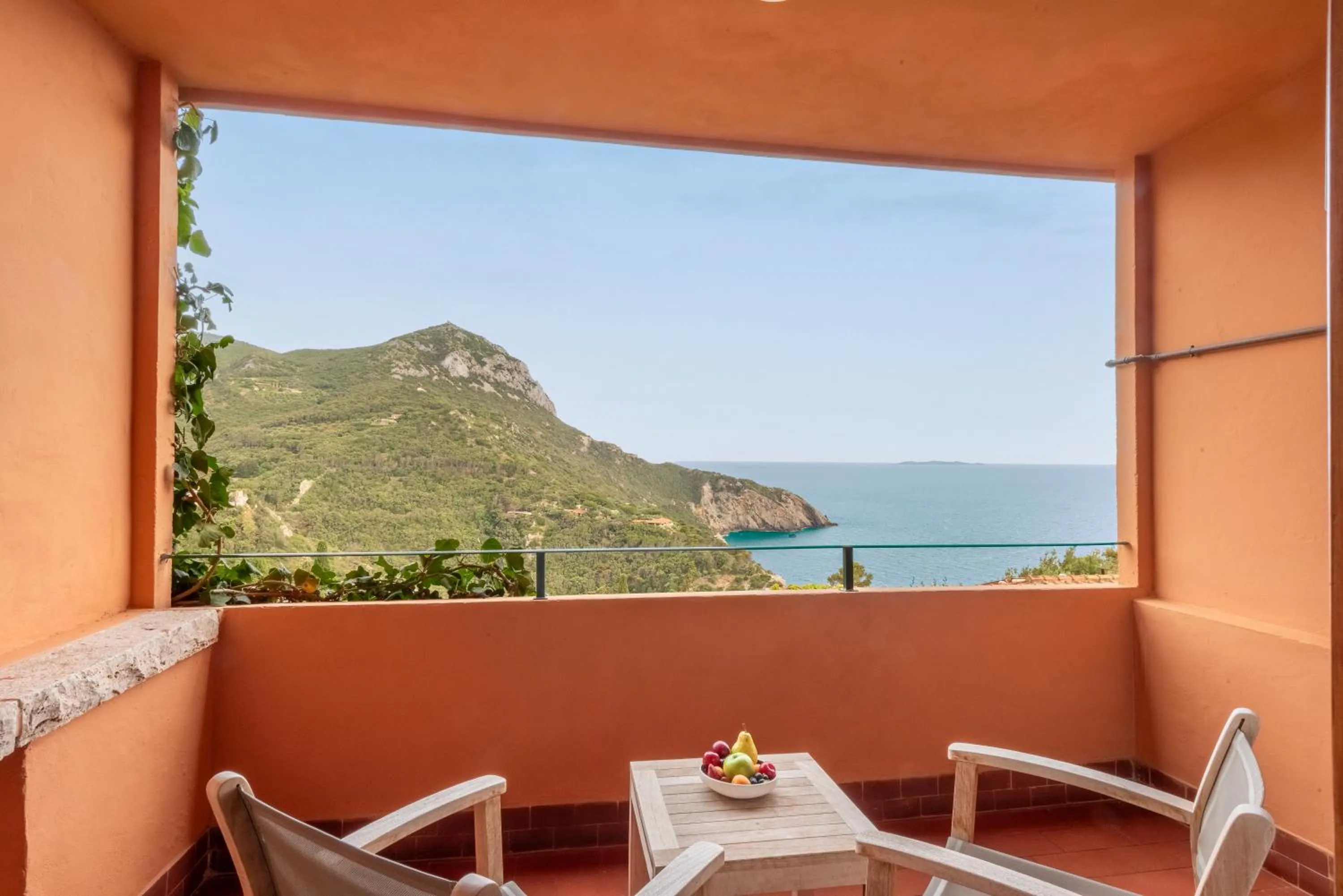 Deluxe Double Room with Balcony and Sea View	 in Boutique Hotel Torre Di Cala Piccola