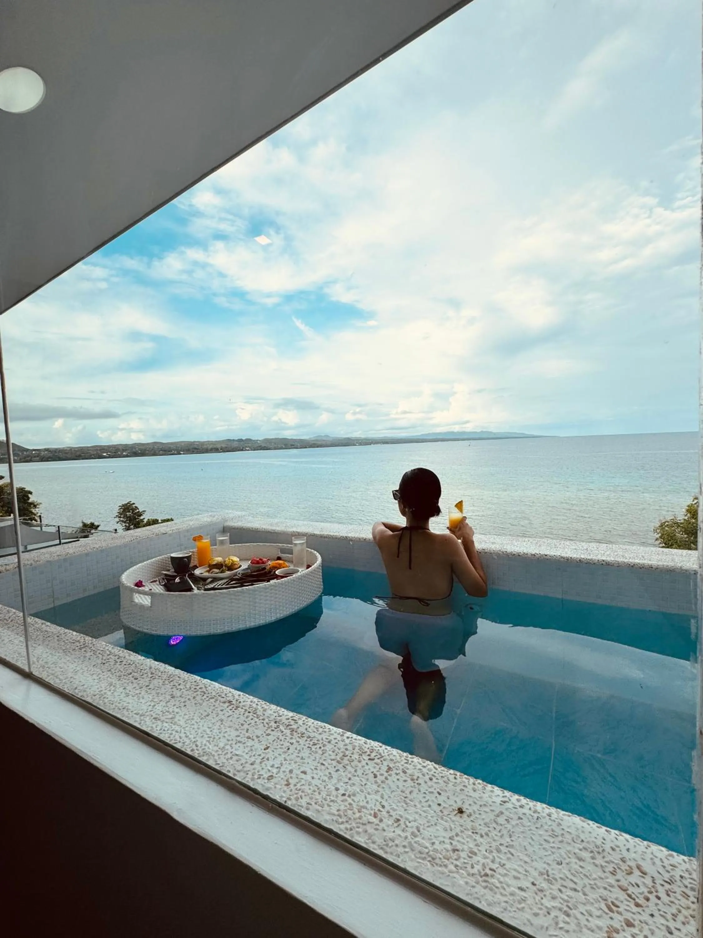 Junior Superior Suite with Plunge Pool and Bathtub in Epic Suites Bohol ADULTS ONLY