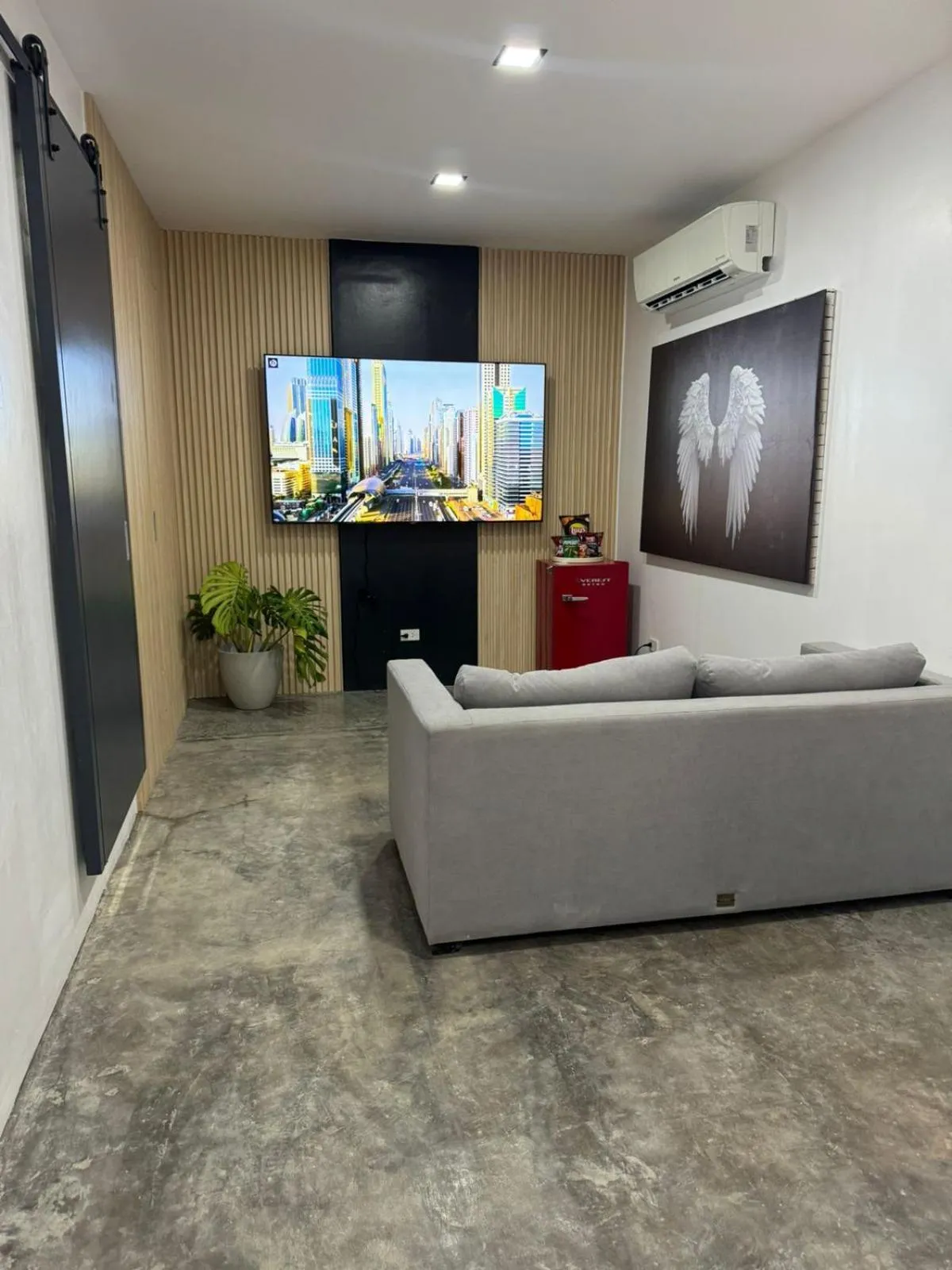 Executive Suite in Epic Suites Bohol ADULTS ONLY