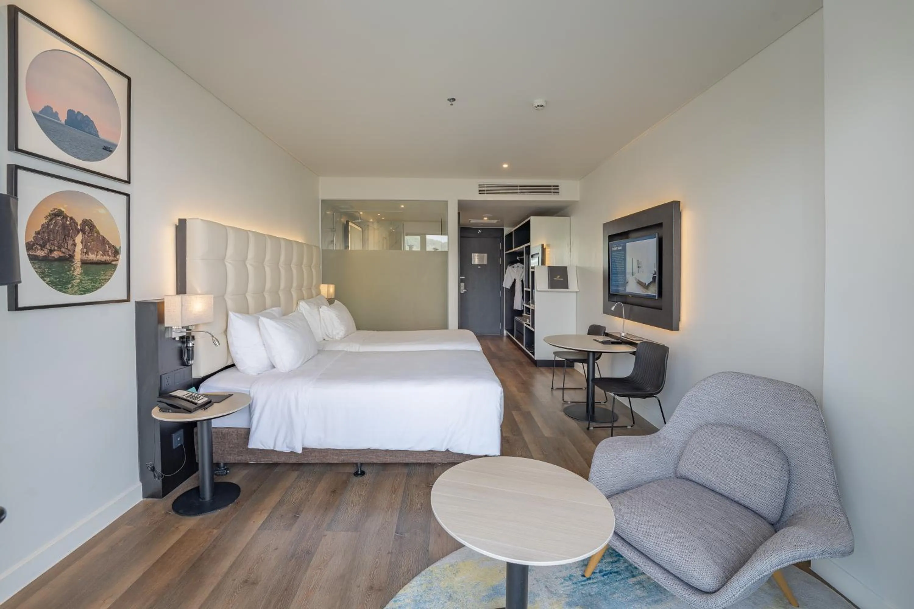 Deluxe Twin Room with City View - Non-Smoking in Hotel Soleil Ha Long, Trademark Collection by Wyndham