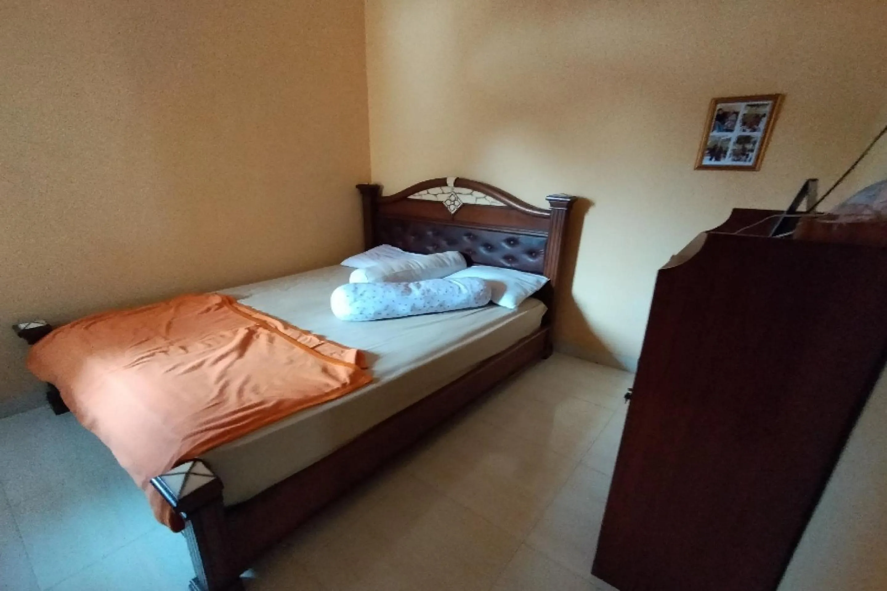 Budget Double Room in Hotel O Desa Wisata TarajuNearGunung Panggung