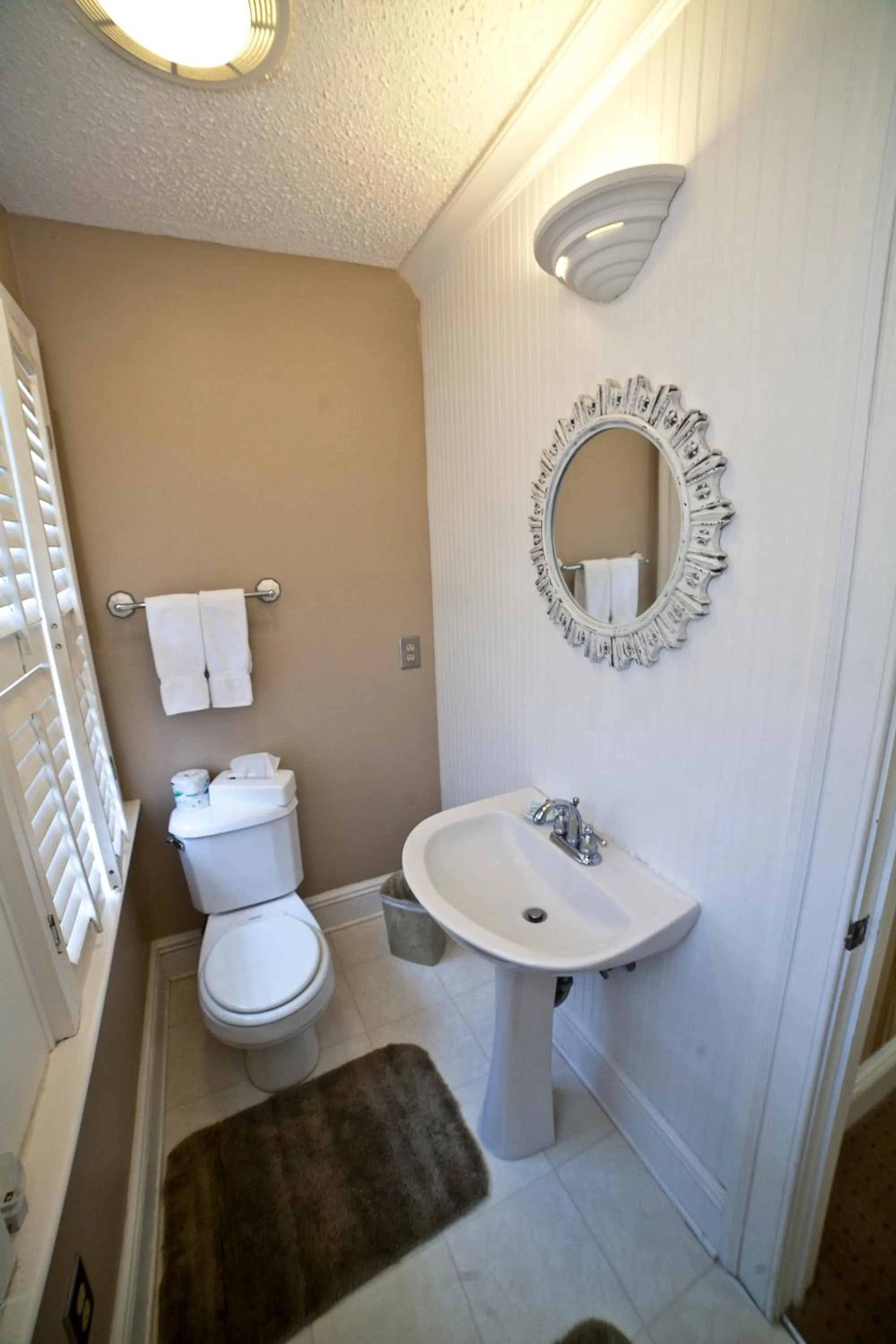 King Suite with Balcony in DeSoto Beach Bed and Breakfast