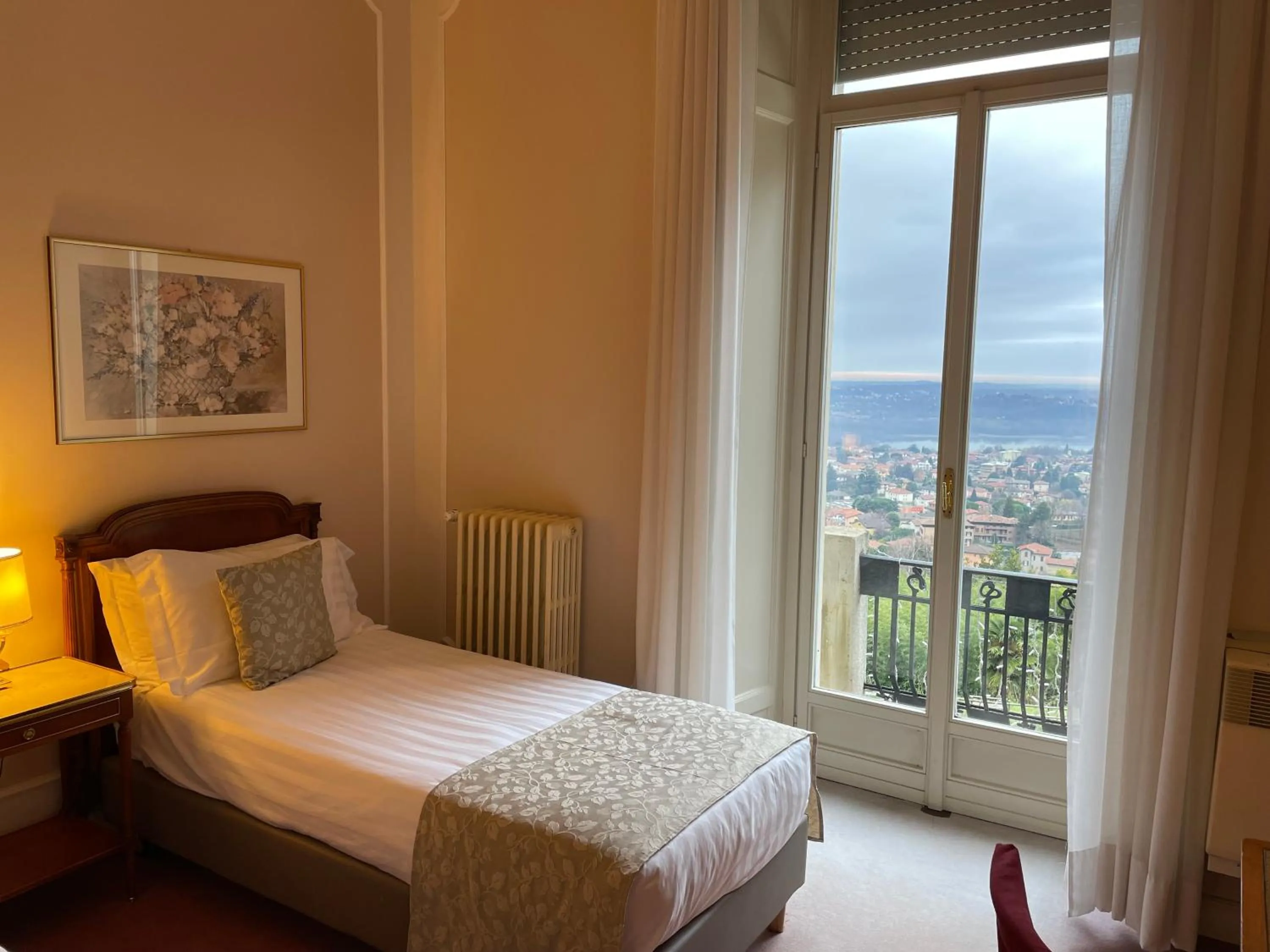 Single Room in Palace Grand Hotel Varese