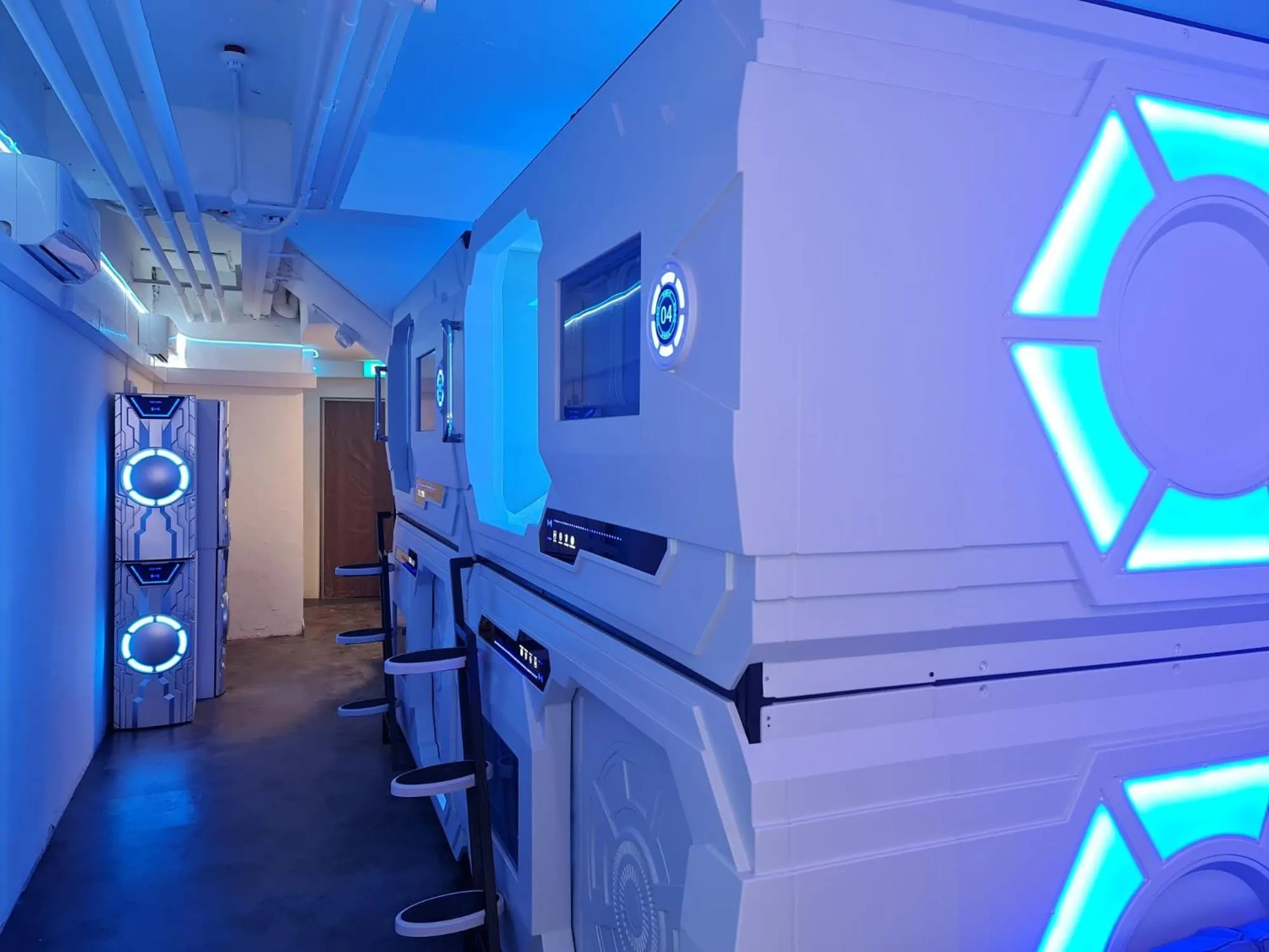 Double Capsule in Galaxy Pods Capsule Hotel Boat Quay