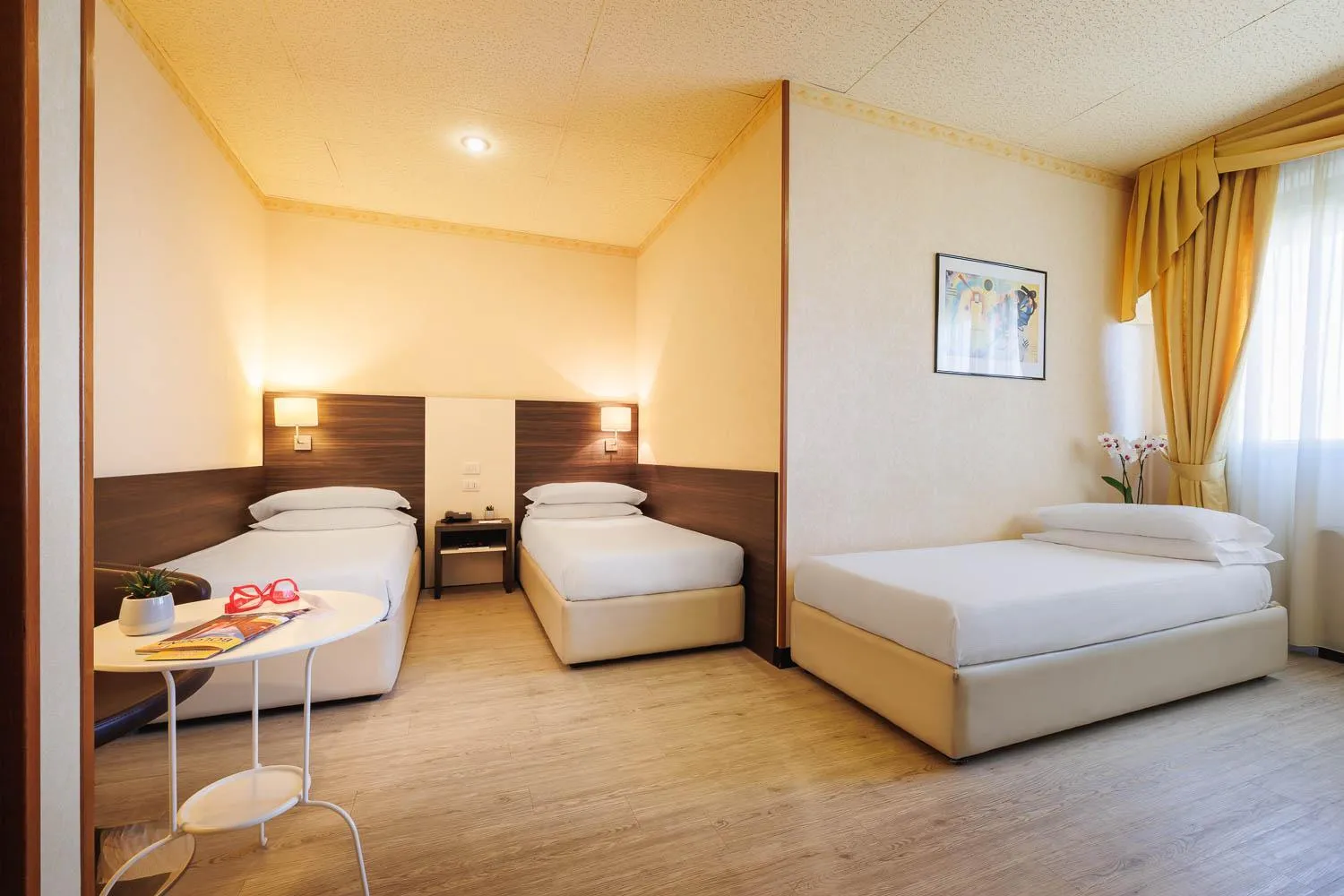 Superior Triple Room in JR Hotels Bologna Amadeus