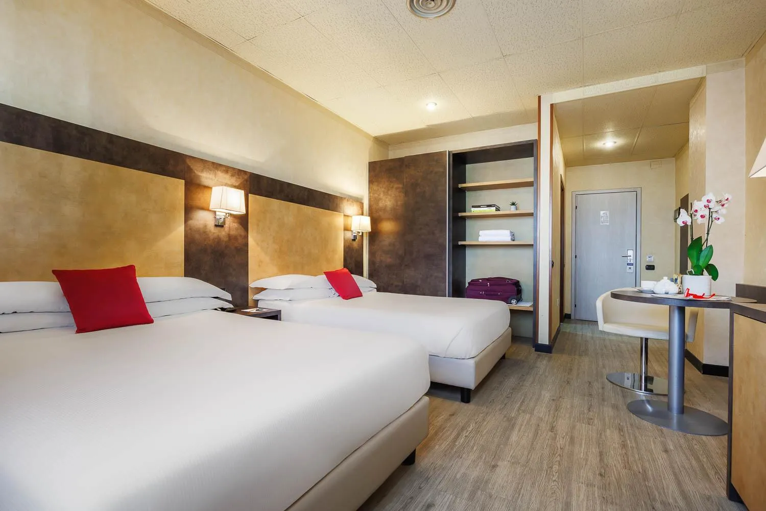 Deluxe Double Room with Two Double Beds in JR Hotels Bologna Amadeus