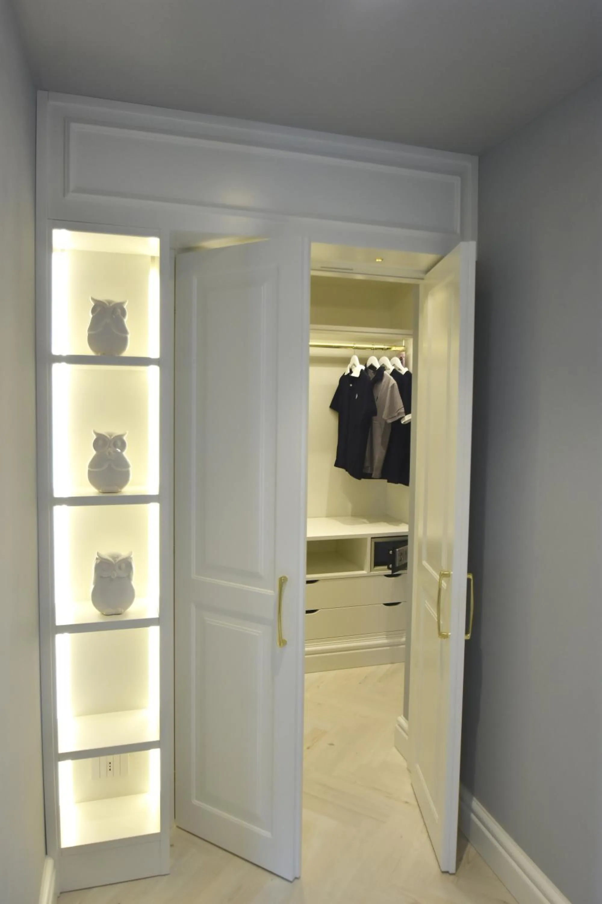 Deluxe Junior Suite with Sea View in Hotel Vis à Vis