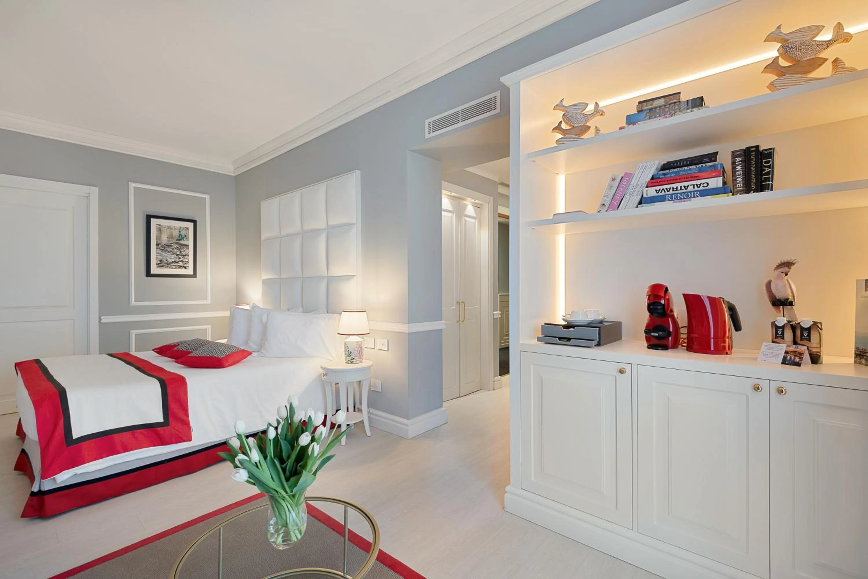 Junior Suite Deluxe with Private Garden in Hotel Vis à Vis