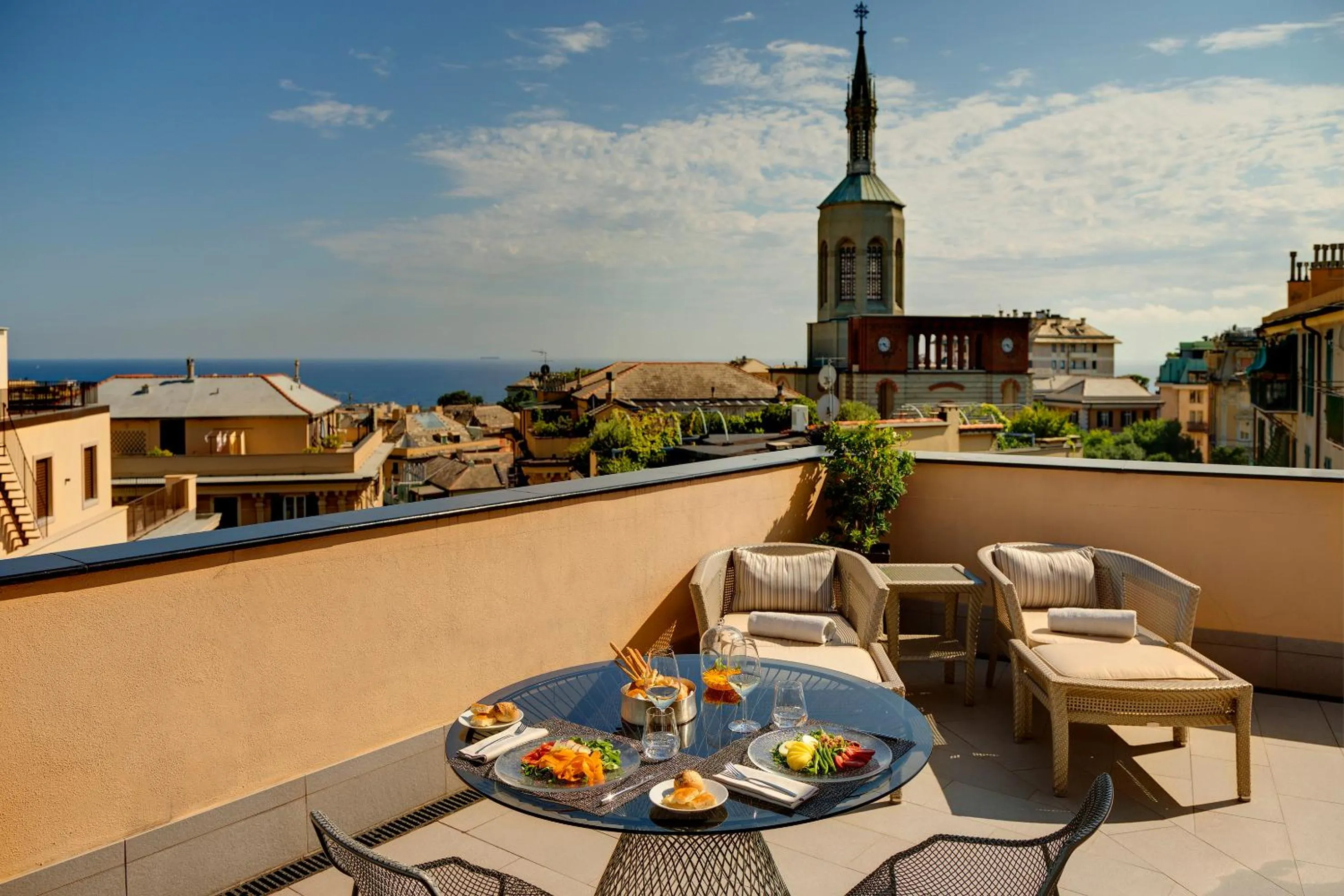 Presidential Suite with Terrace in Meliá Genova