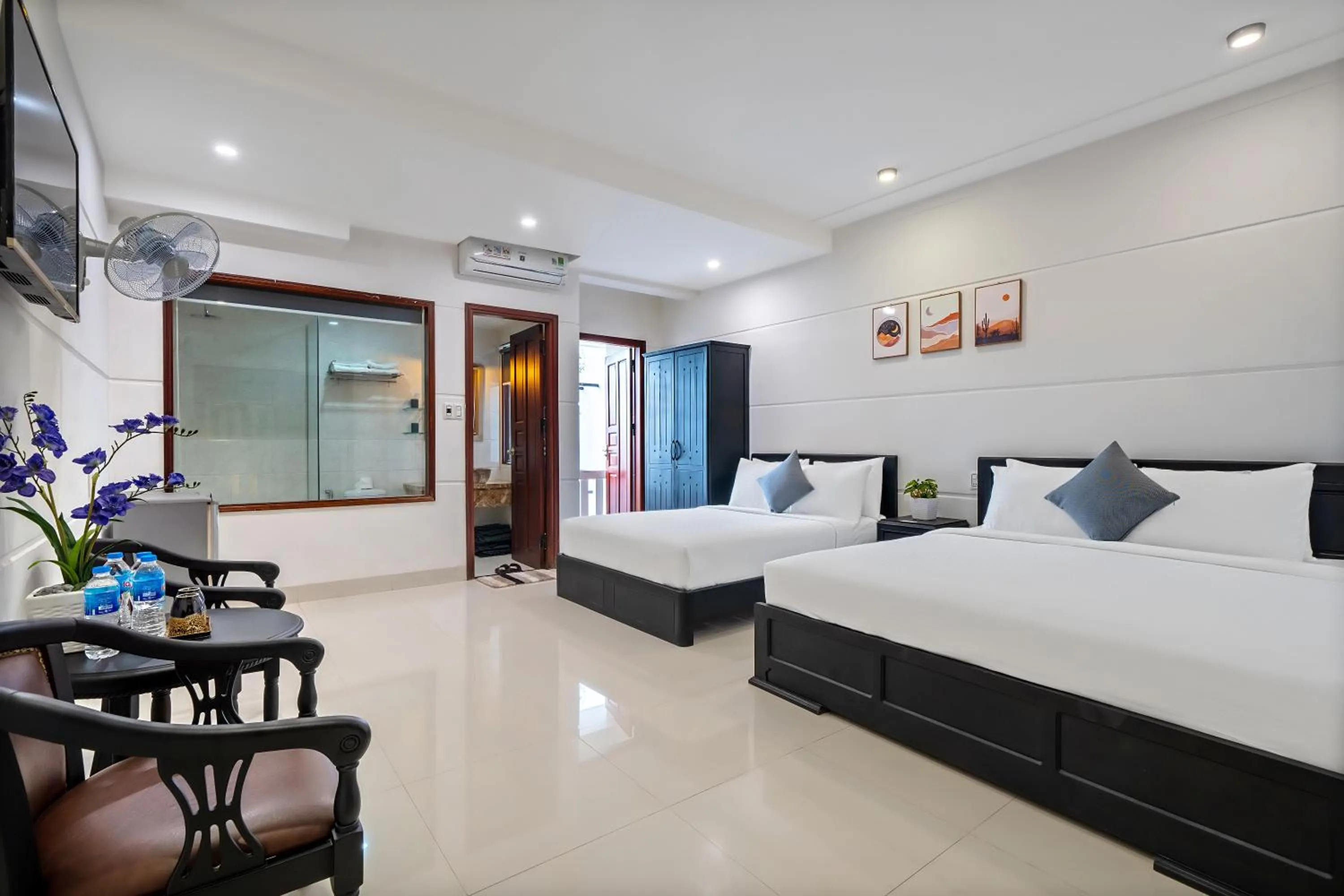 Deluxe Family Room in 1 Stop Dory Hotel