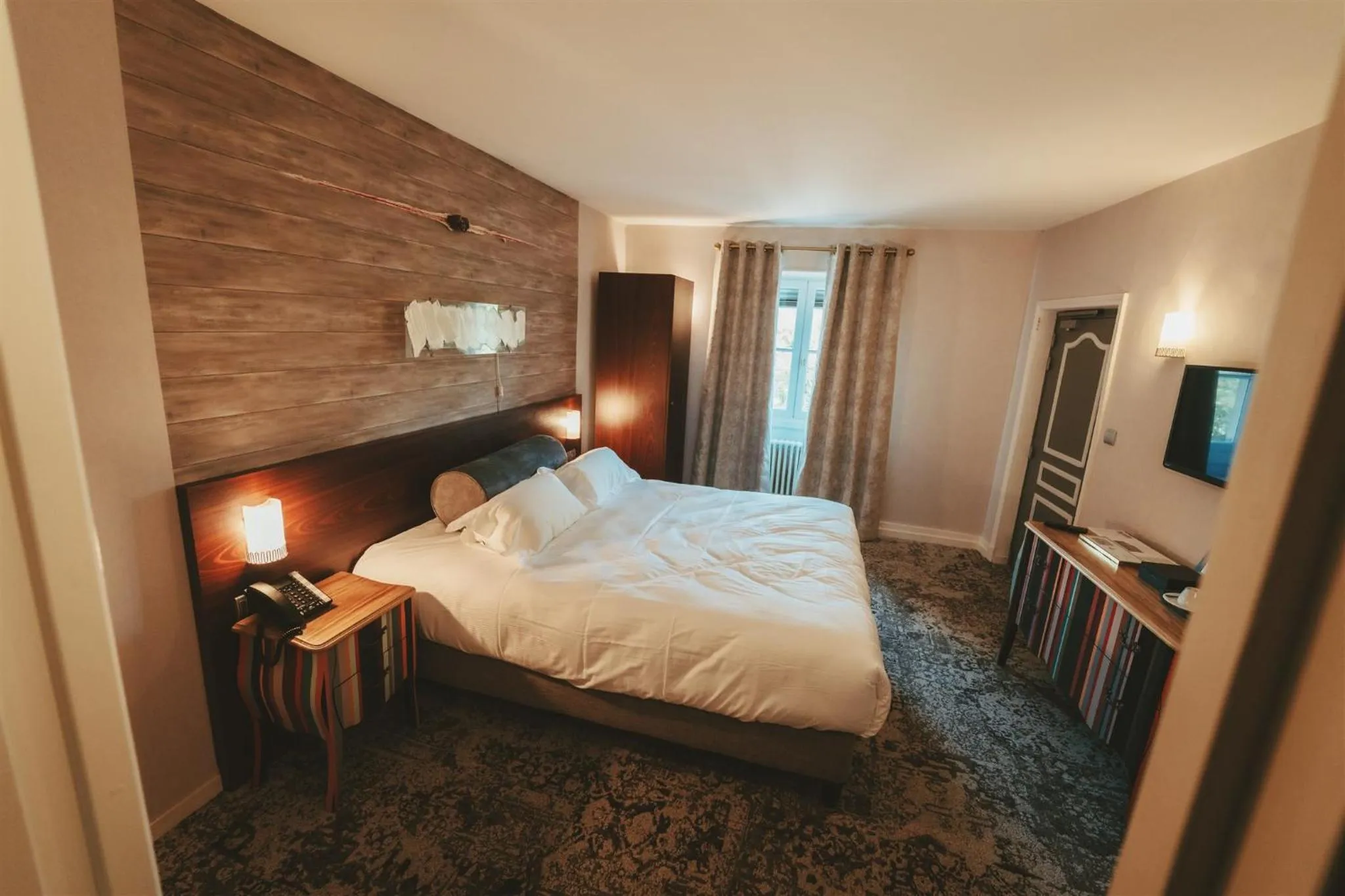 Superior Double Room in Logis Hôtels Château de La Barge