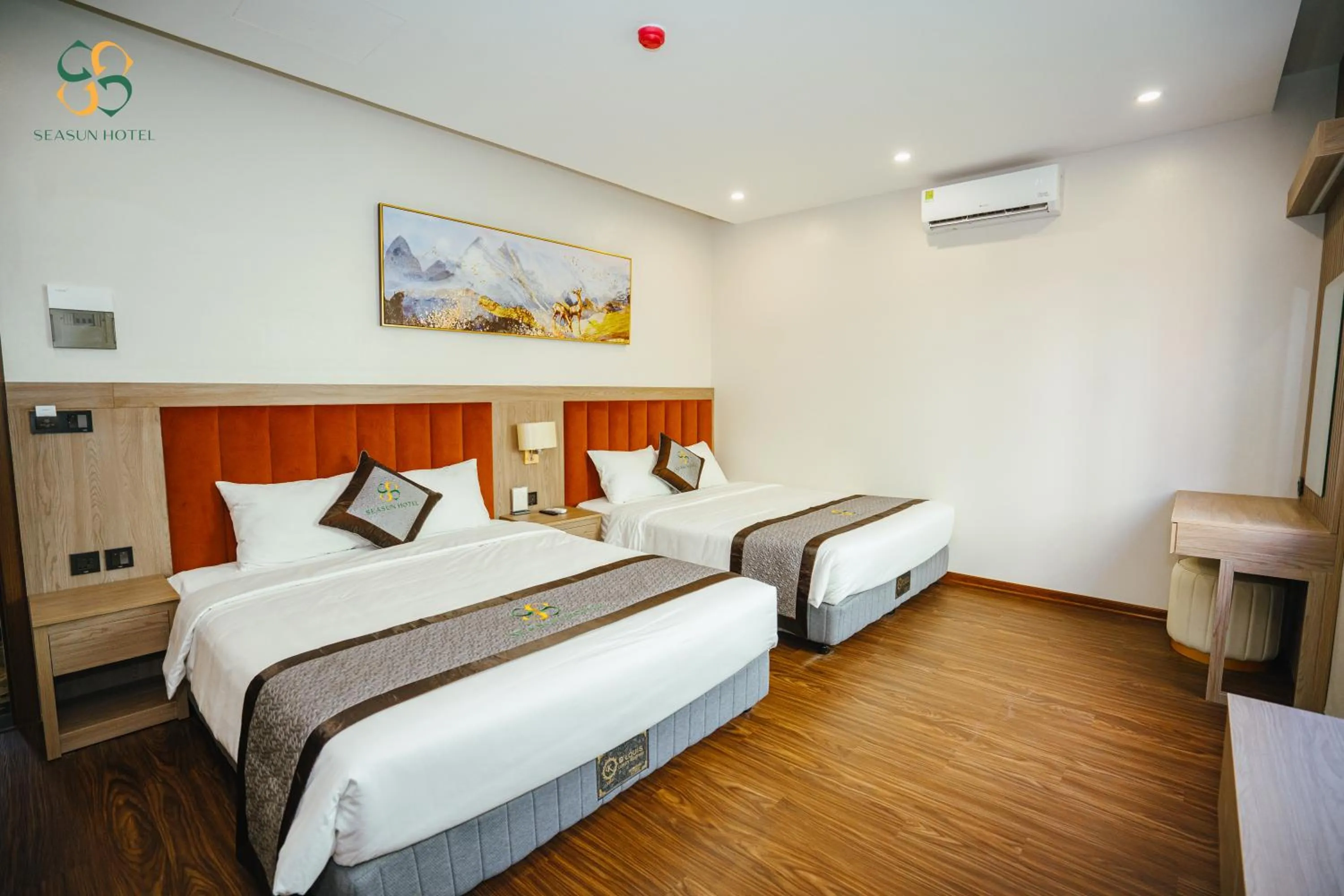 Family Room in Ha Long Seasun Hotel