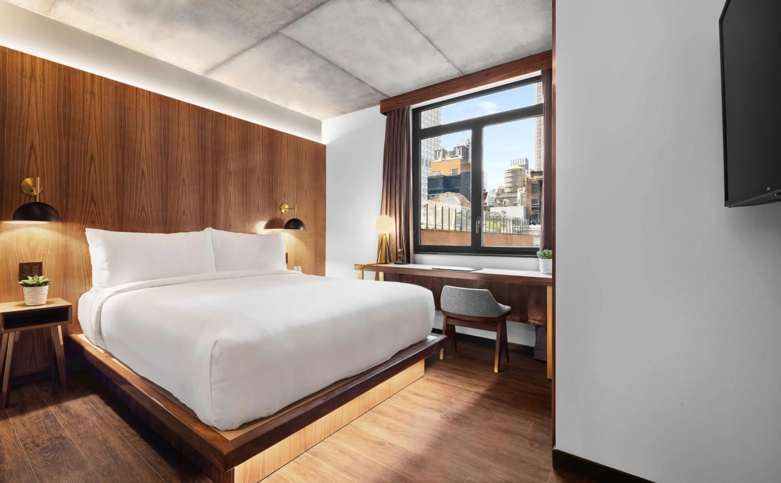 King Room in Grayson Hotel