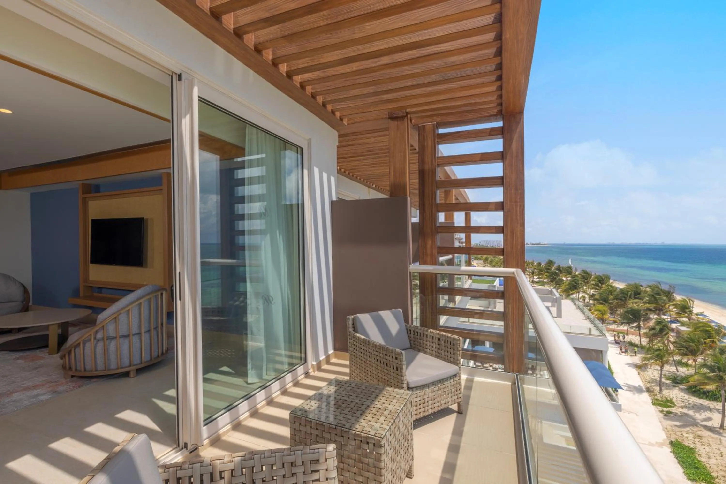 Luxury Presidential Ocean Front One Bedroom Suite Diamond Club  in Royalton Splash Riviera Cancun, An Autograph Collection All-Inclusive Resort