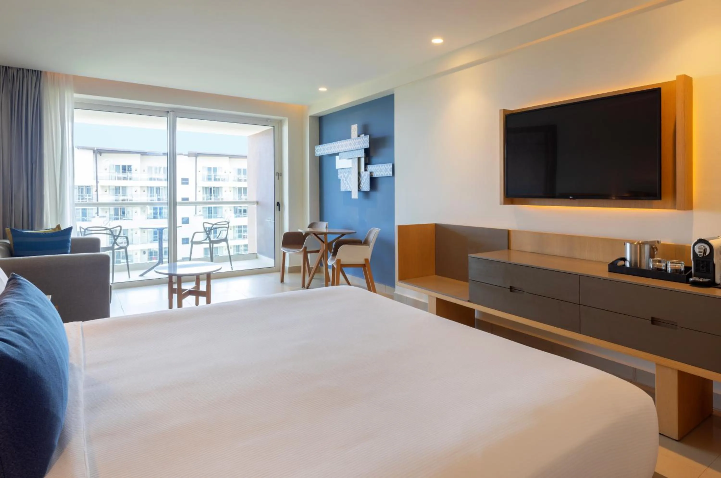 Luxury Junior Suite - single occupancy in Royalton Splash Riviera Cancun, An Autograph Collection All-Inclusive Resort