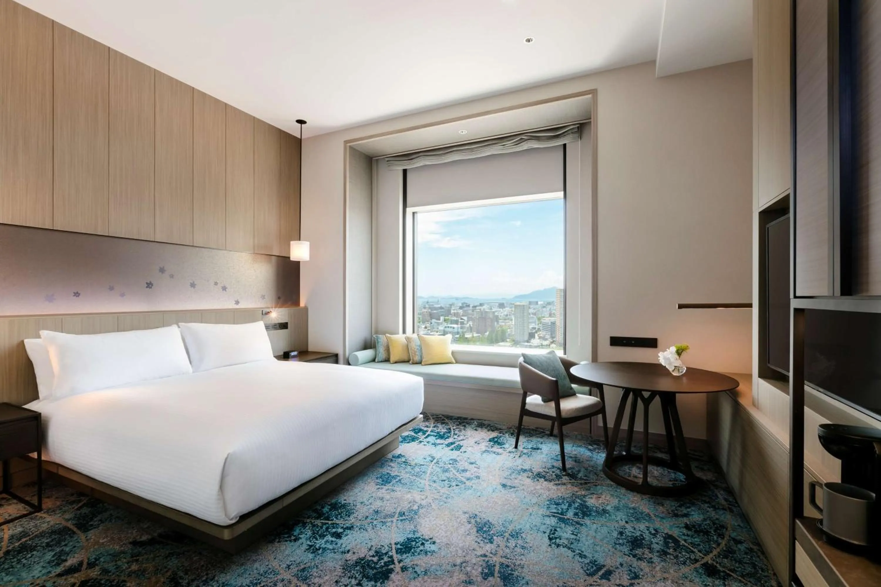 Executive King Room - Lounge Access in Hilton Hiroshima