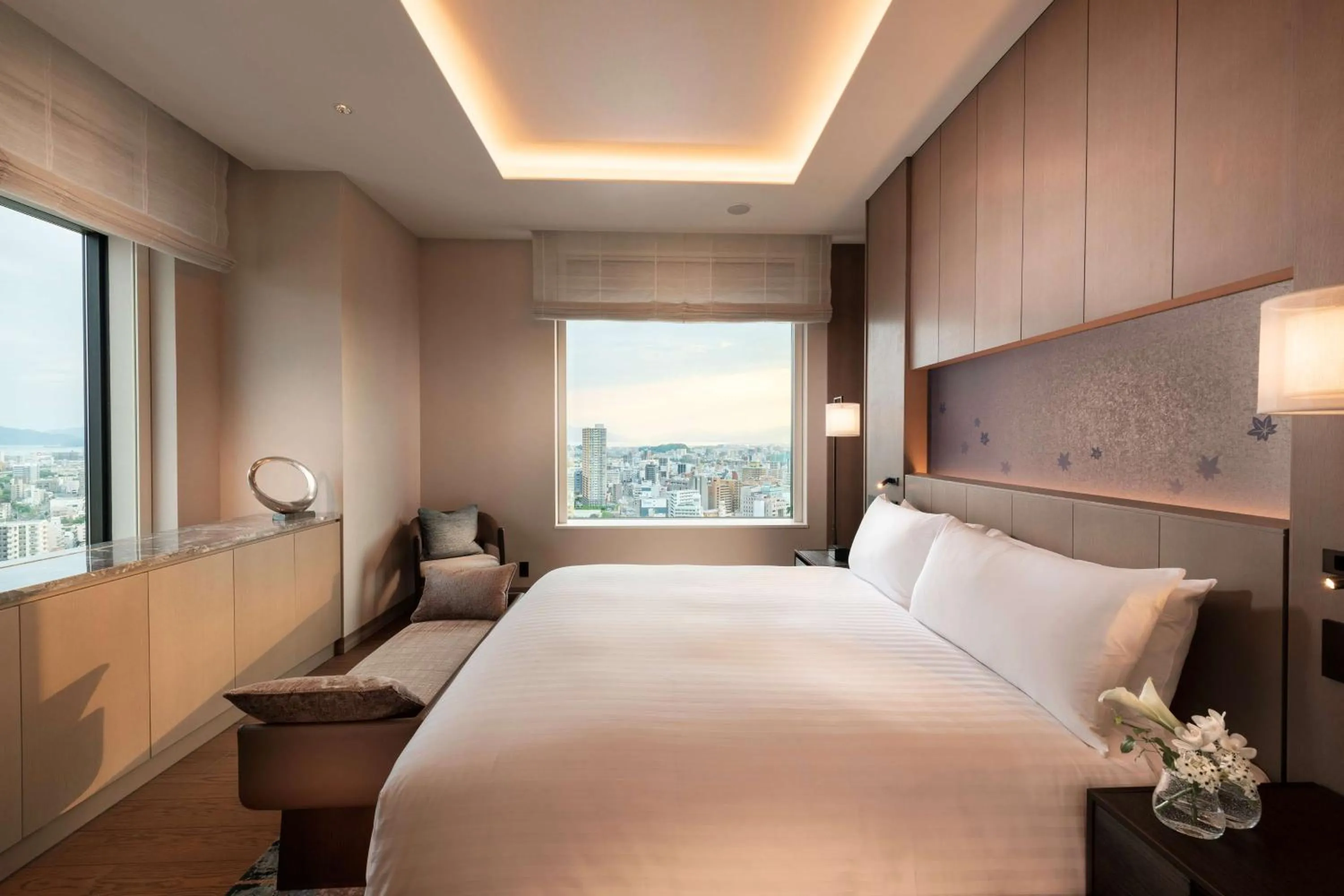 Deluxe King Suite in Hilton Hiroshima