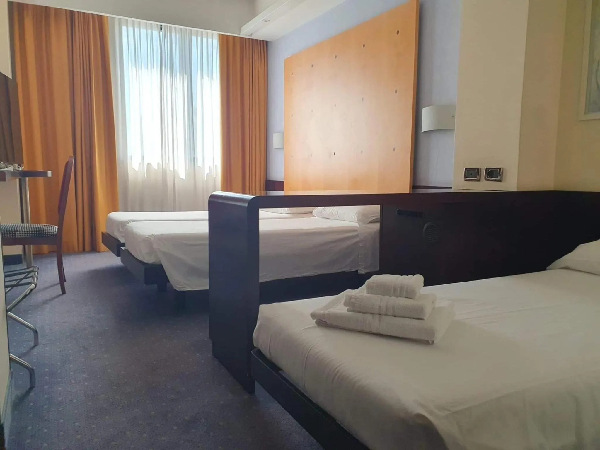 Standard Triple Room in Hotel IMPERATORI