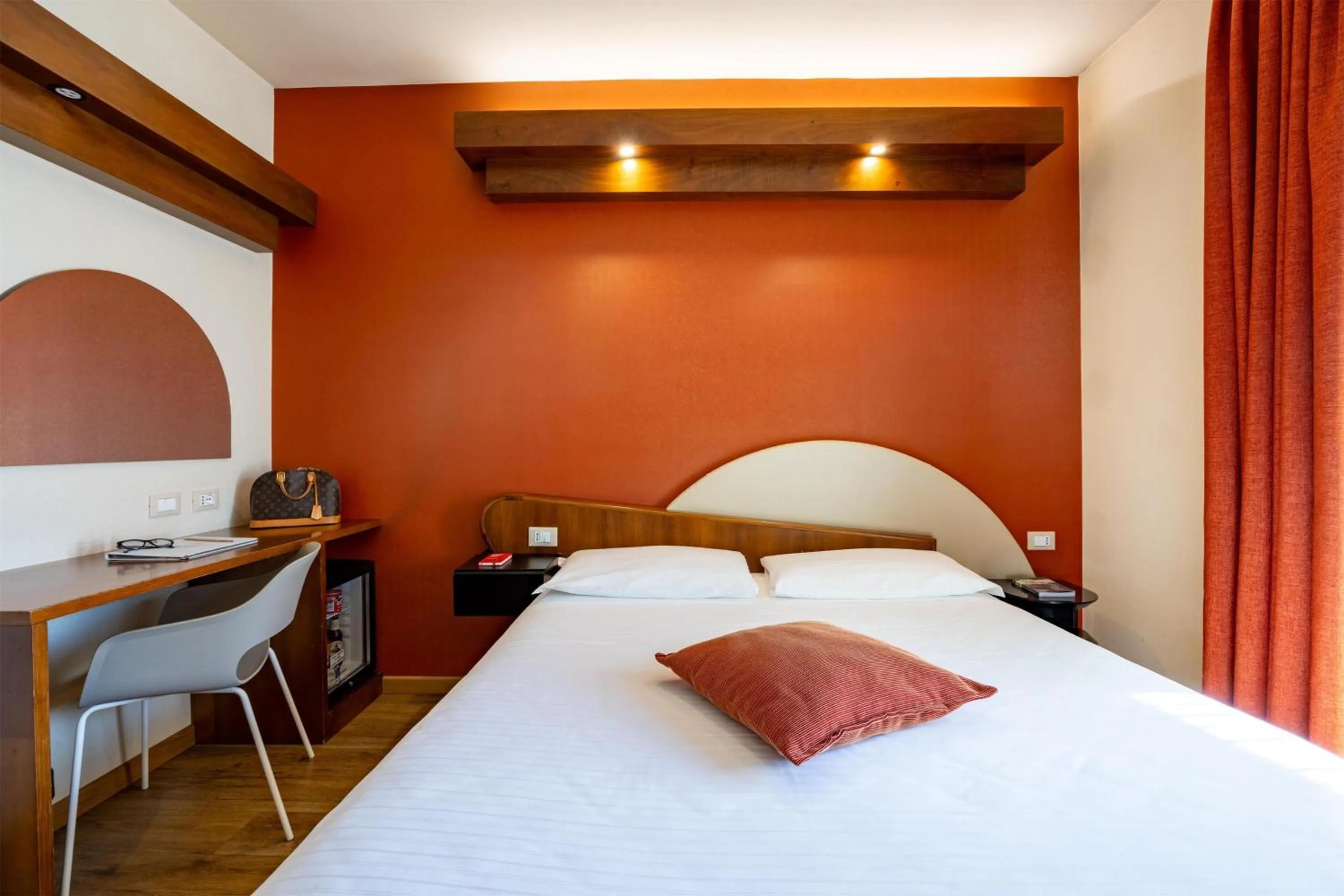 Deluxe Twin Room in La Villa - Sure Hotel Collection by Best Western