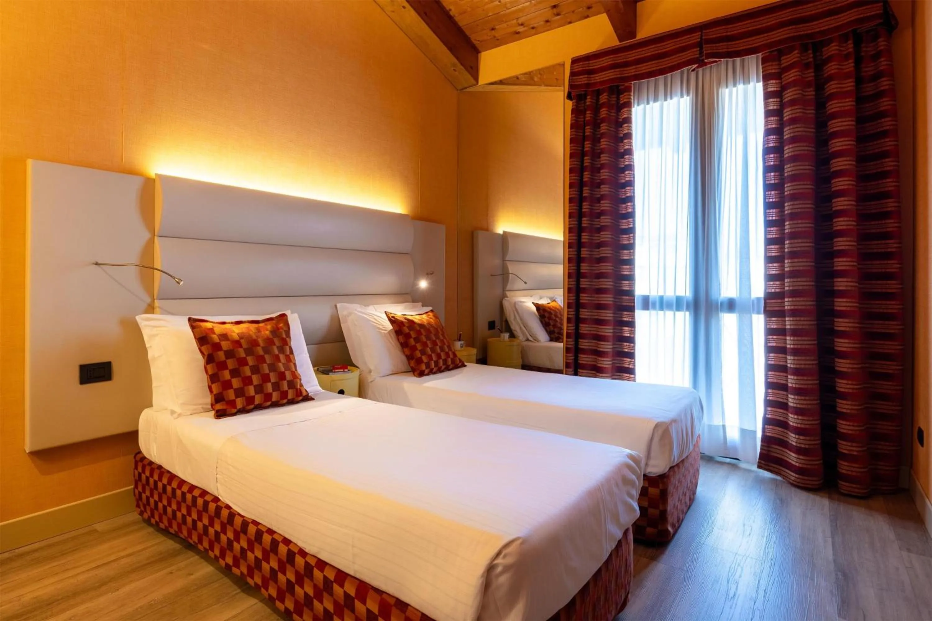 Superior Business Twin Room in La Villa - Sure Hotel Collection by Best Western