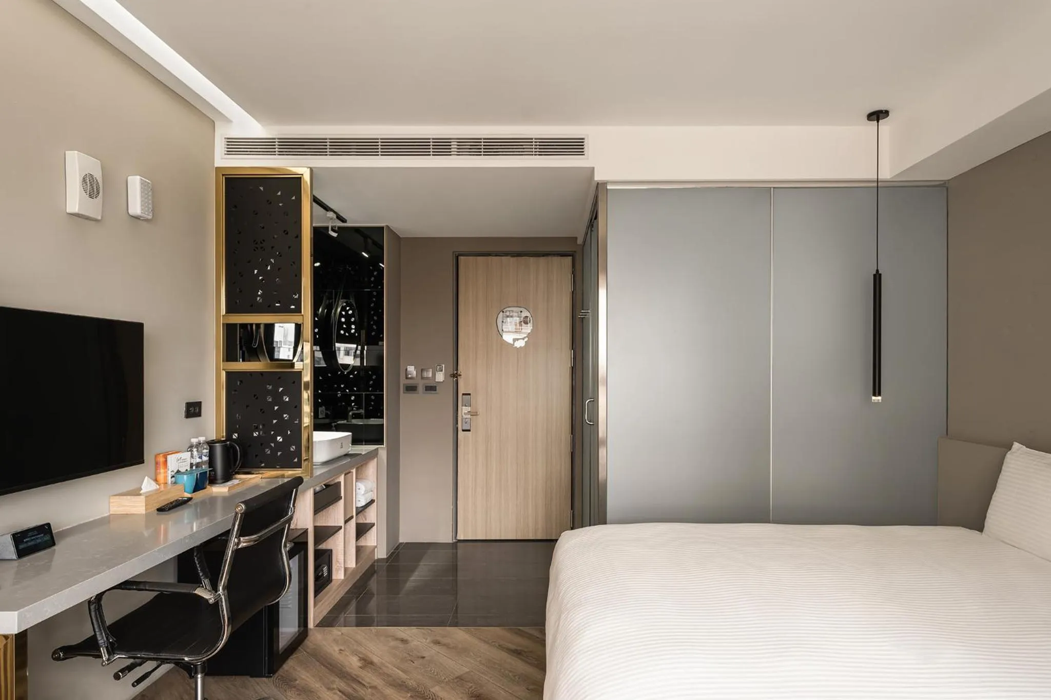 Standard Double Room in HOTEL LEISURE Kaohsiung