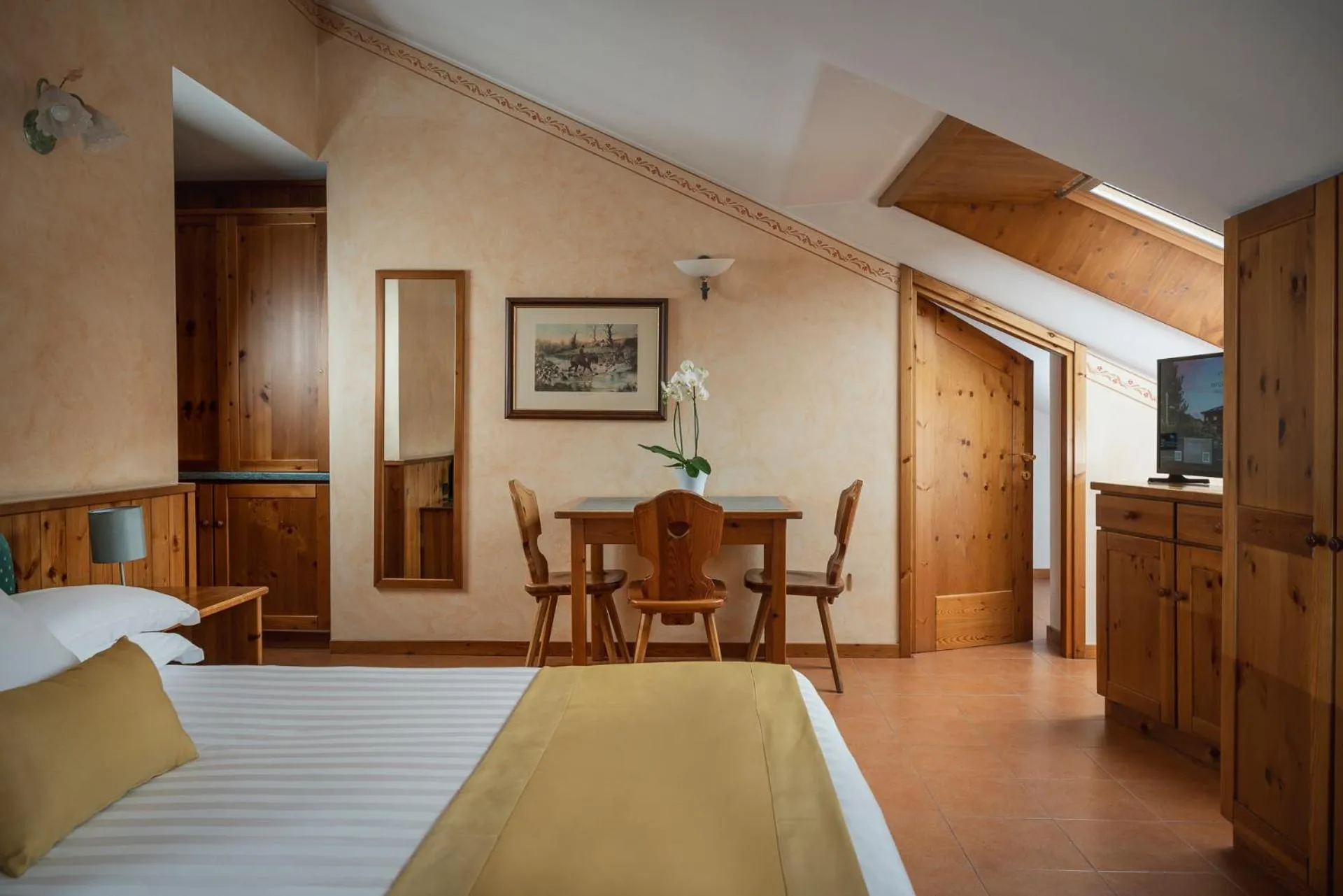 Bedroom, Bed in Hotel Cristallo