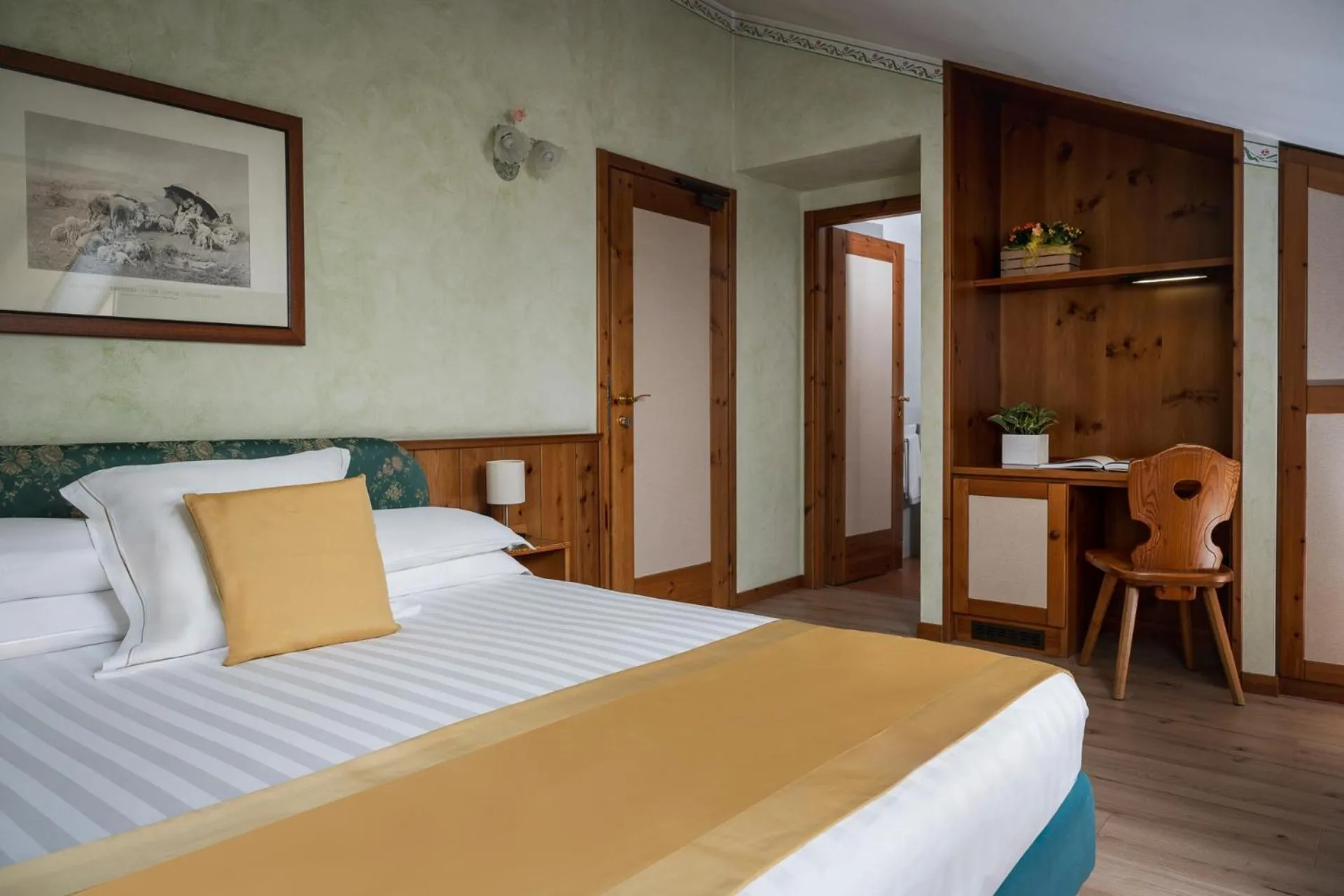 Bed in Hotel Cristallo