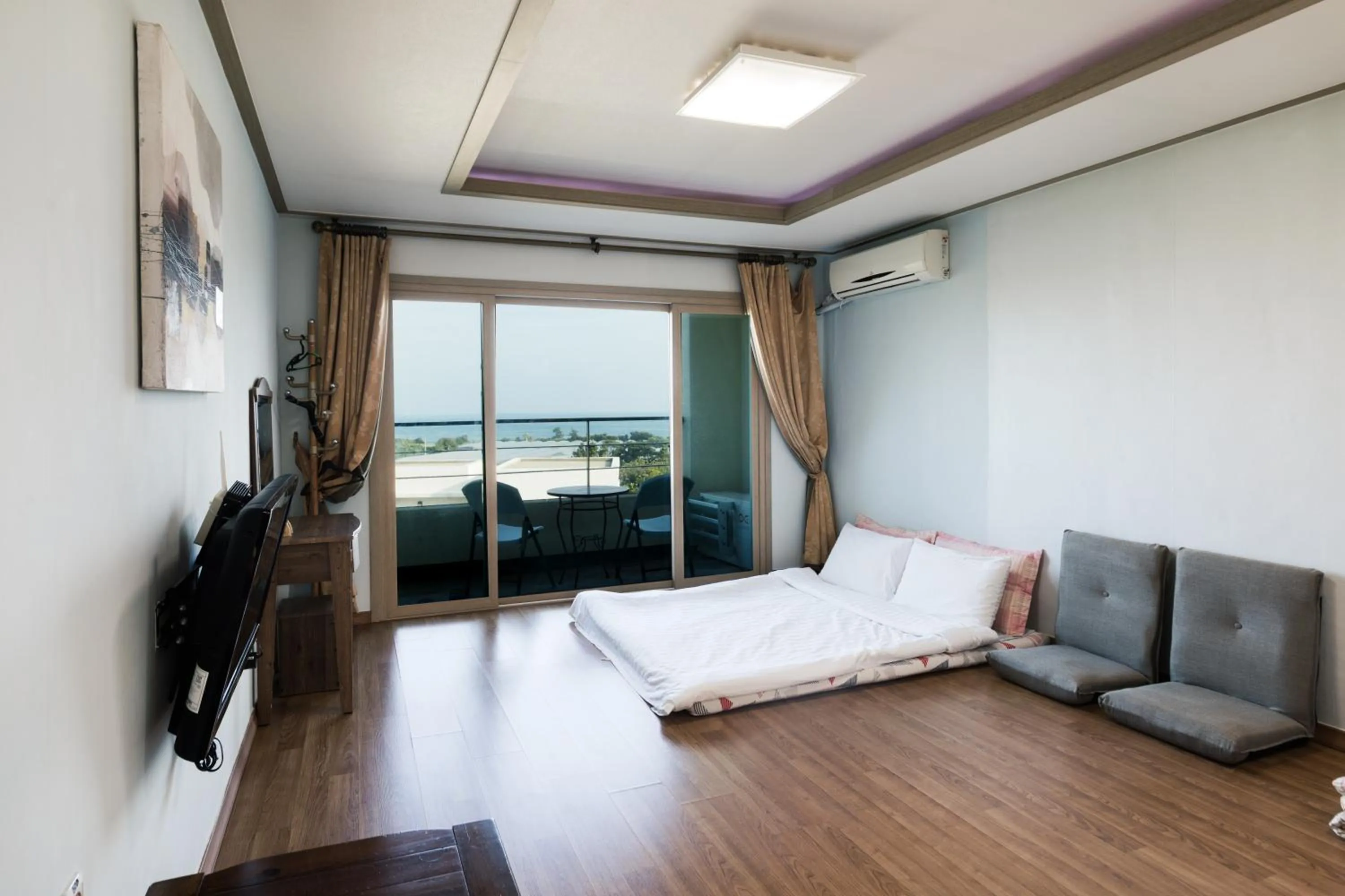 Korean-Style Standard Studio in Jeju Bada Wi Olle Pension