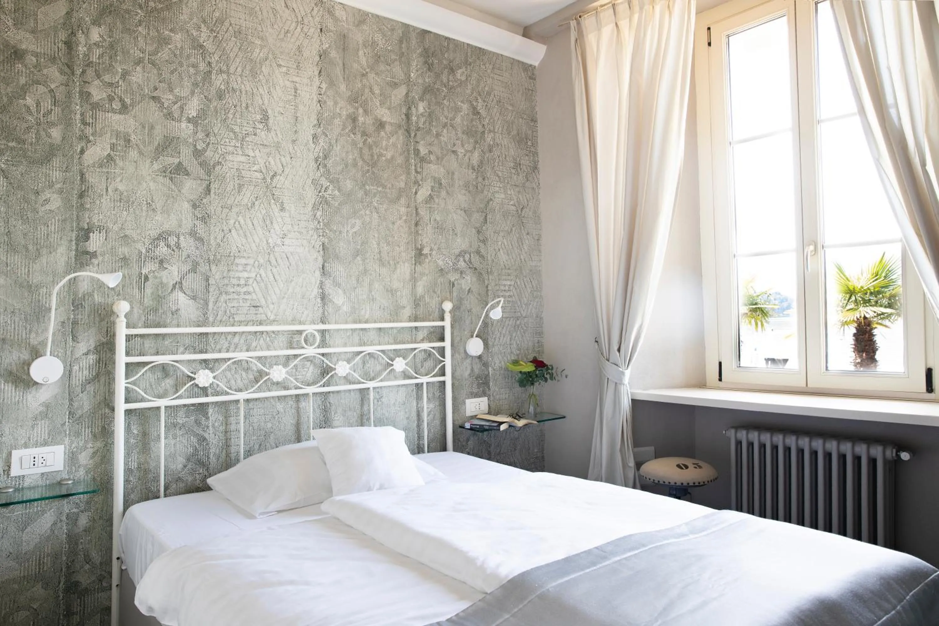 Single Room with Lake View in Relais Villa Porta