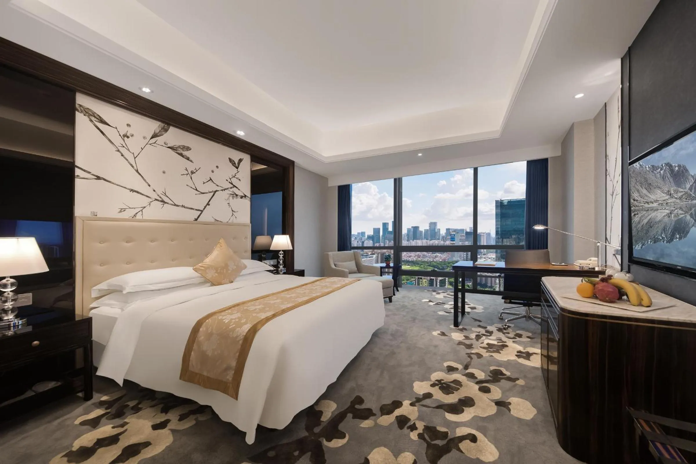 Executive King Room including 1 Breakfast in Huaqiang Plaza Hotel Shenzhen, Enjoy Complimentary Mini Bar & Night Snack, Add breakfast - enjoy complimentary afternoon tea